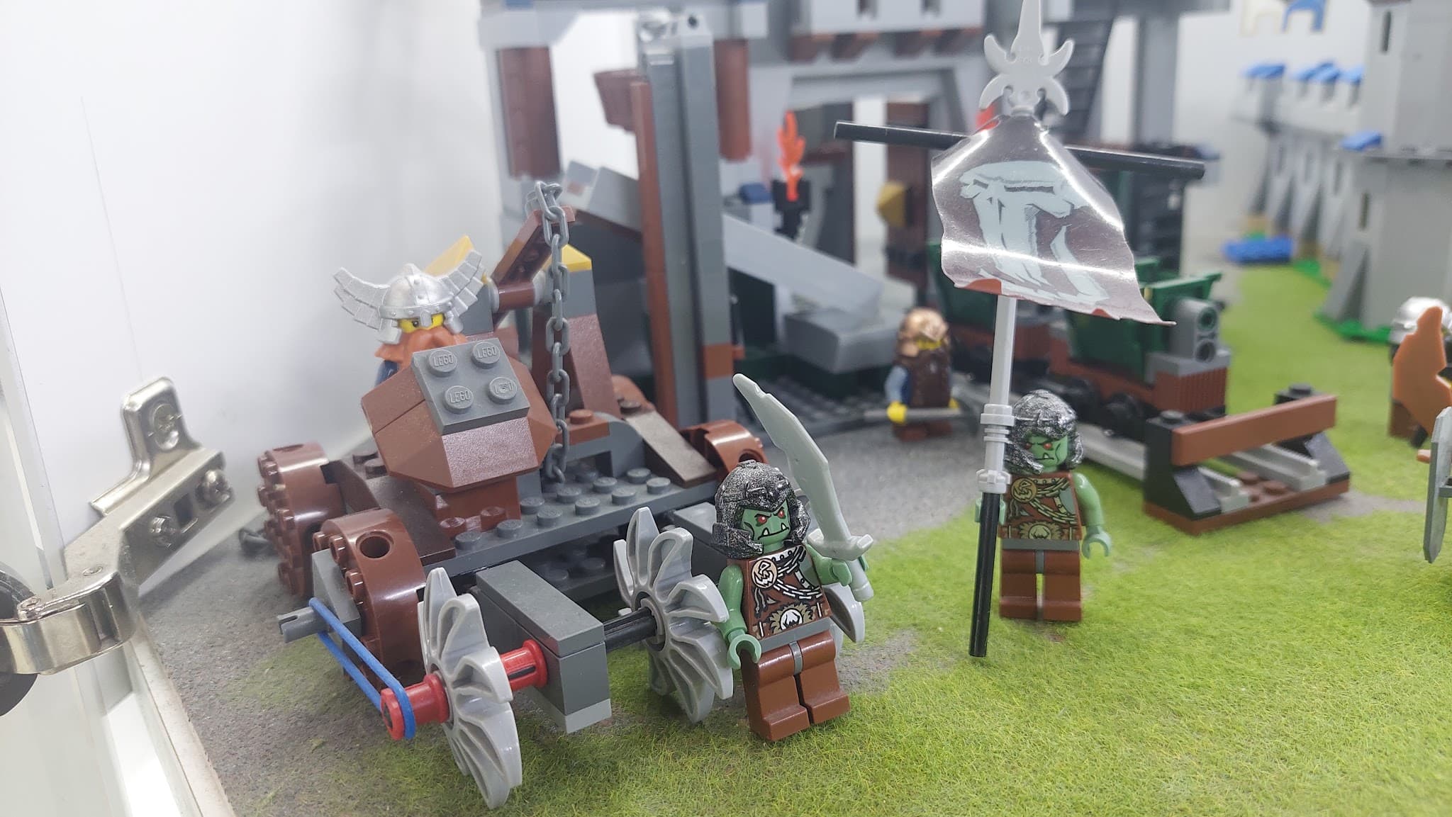 LEGO 7040 Dwarves' Mine Defender