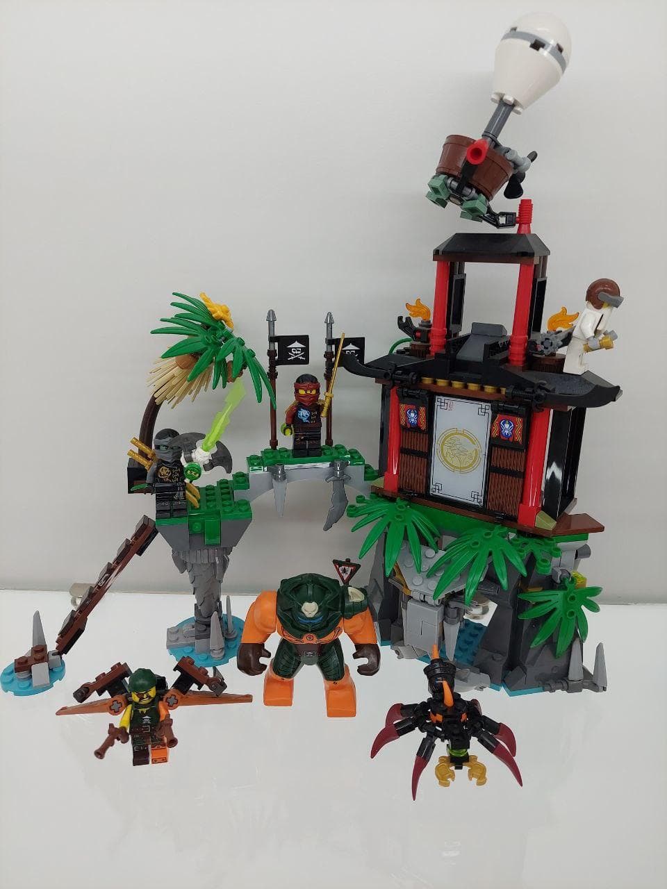 LEGO 70604 Tiger Widow Island