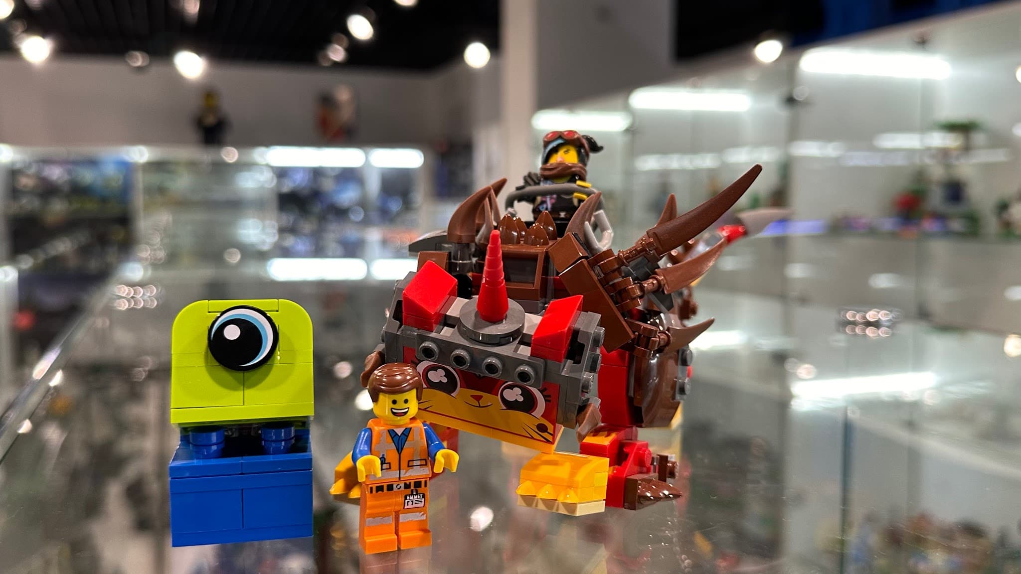 LEGO 70827 Ultrakatty & Warrior Lucy!