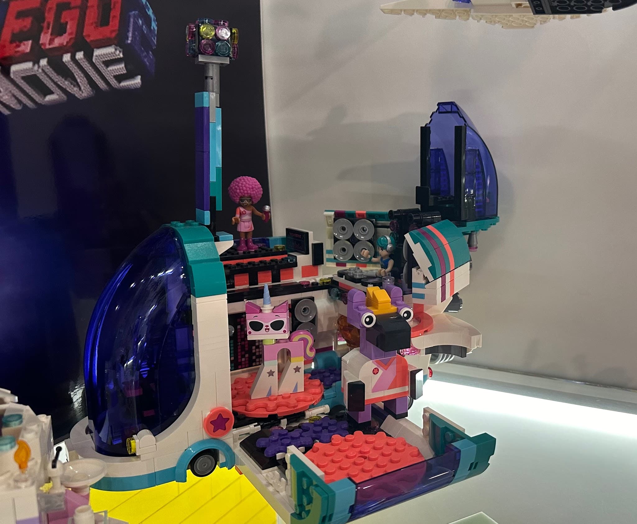 LEGO 70828 Pop-Up Party Bus