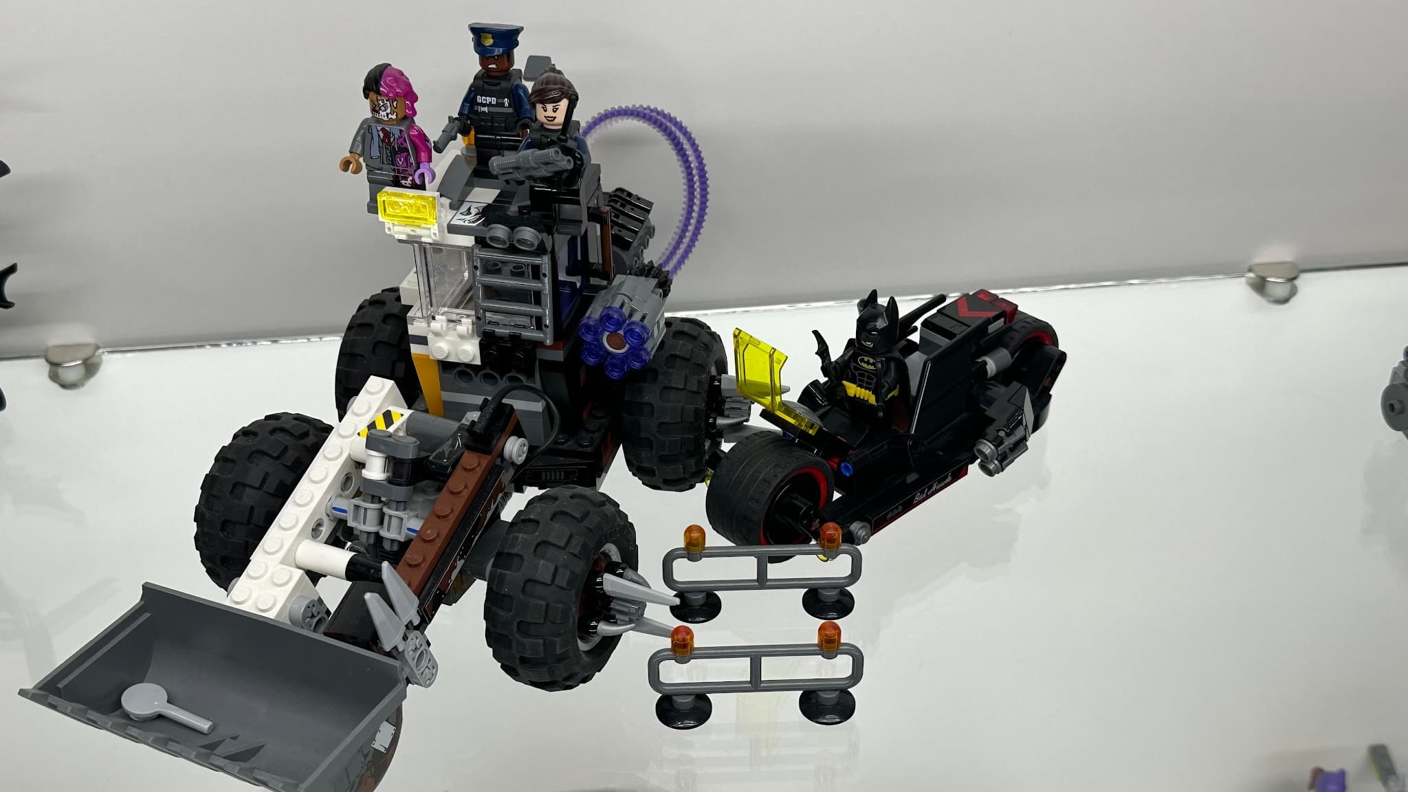 LEGO 70915 Two-Face Double Demolition