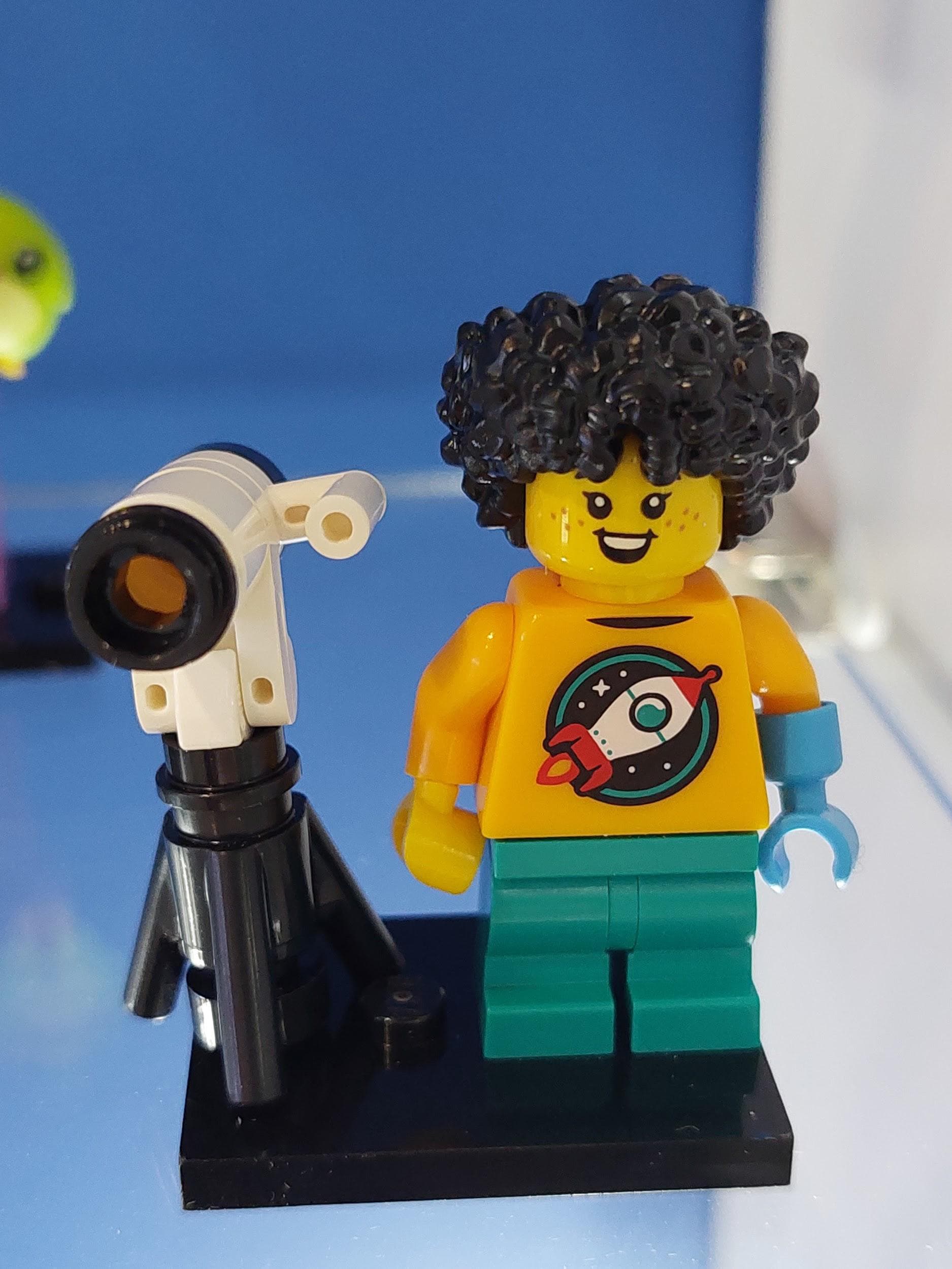LEGO 71048-4 Astronomer Kid