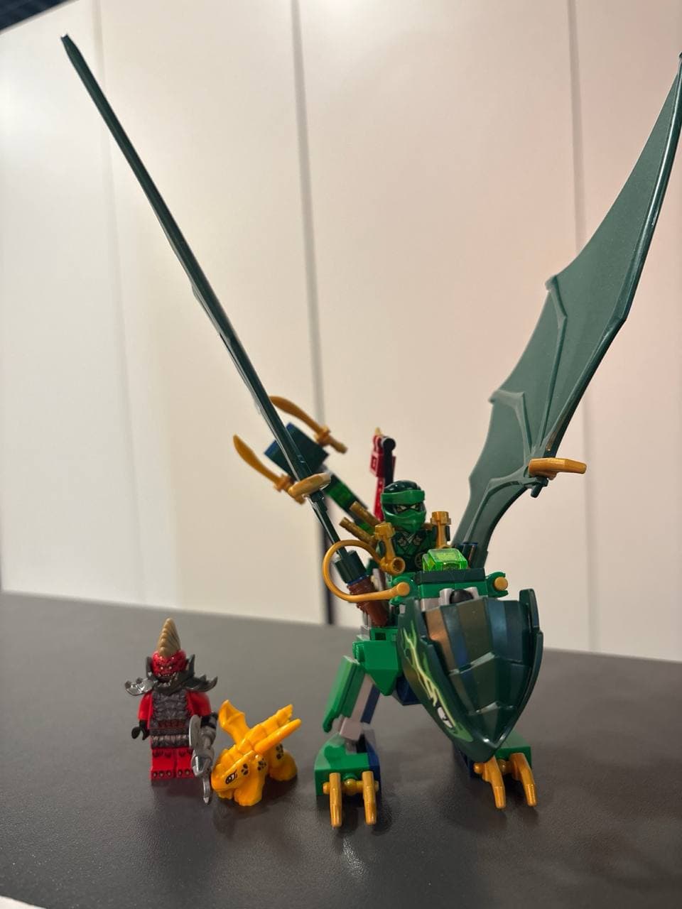 LEGO 71829 Lloyd's Green Forest Dragon