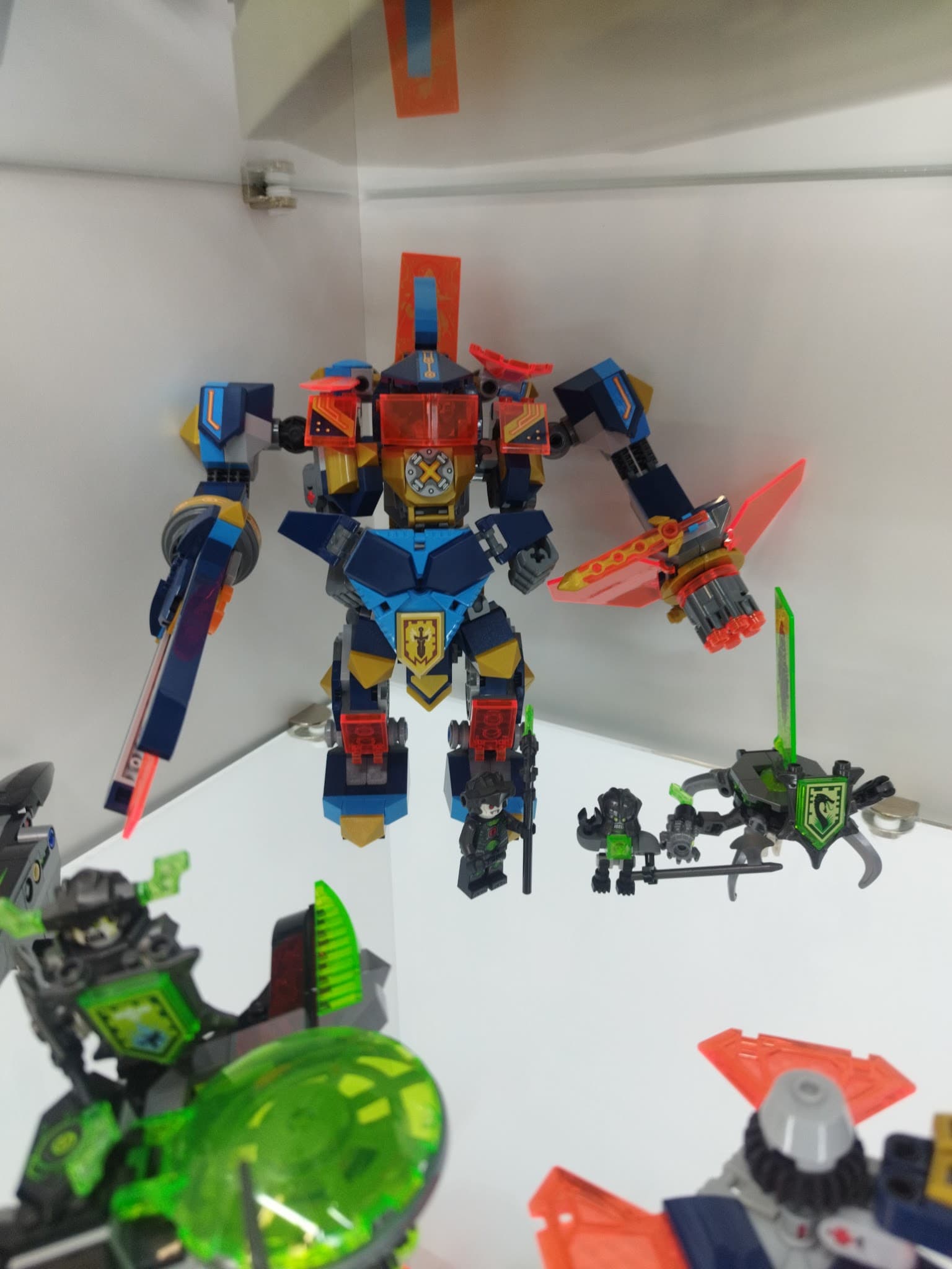 LEGO 72004 Tech Wizard Showdown