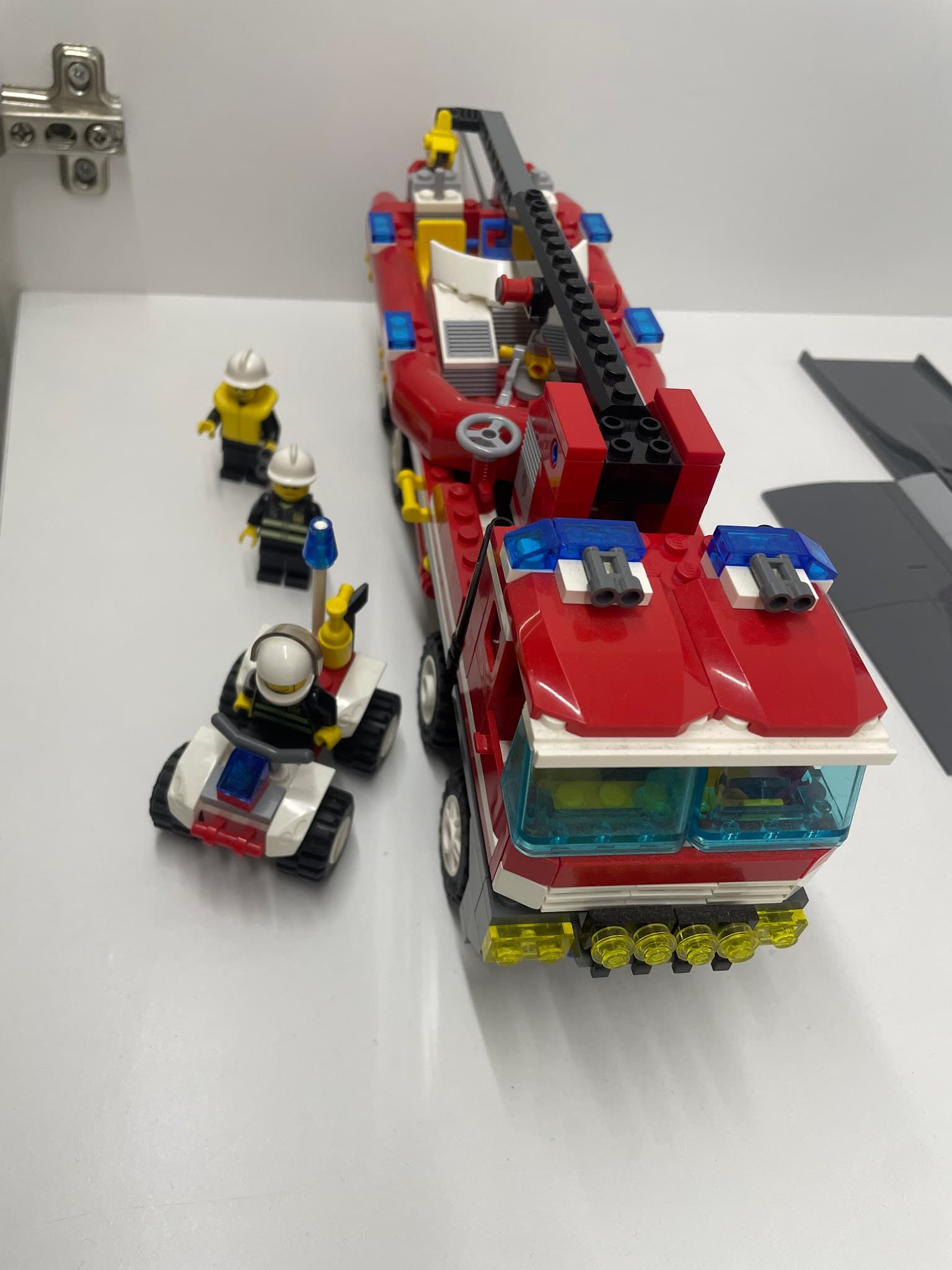 LEGO 7213 Off-Road Fire Truck & Fireboat
