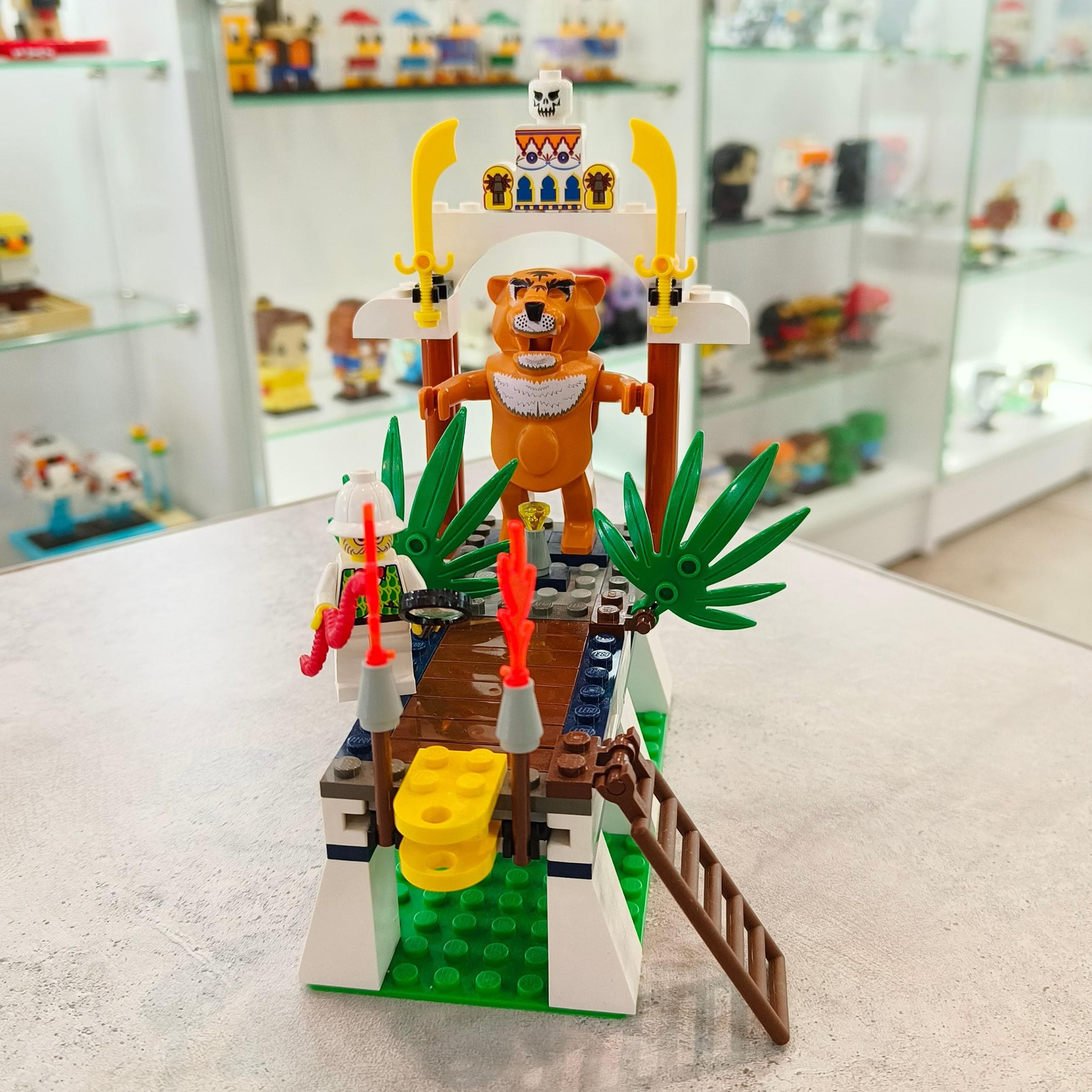 LEGO 7411 Tygurah's Roar
