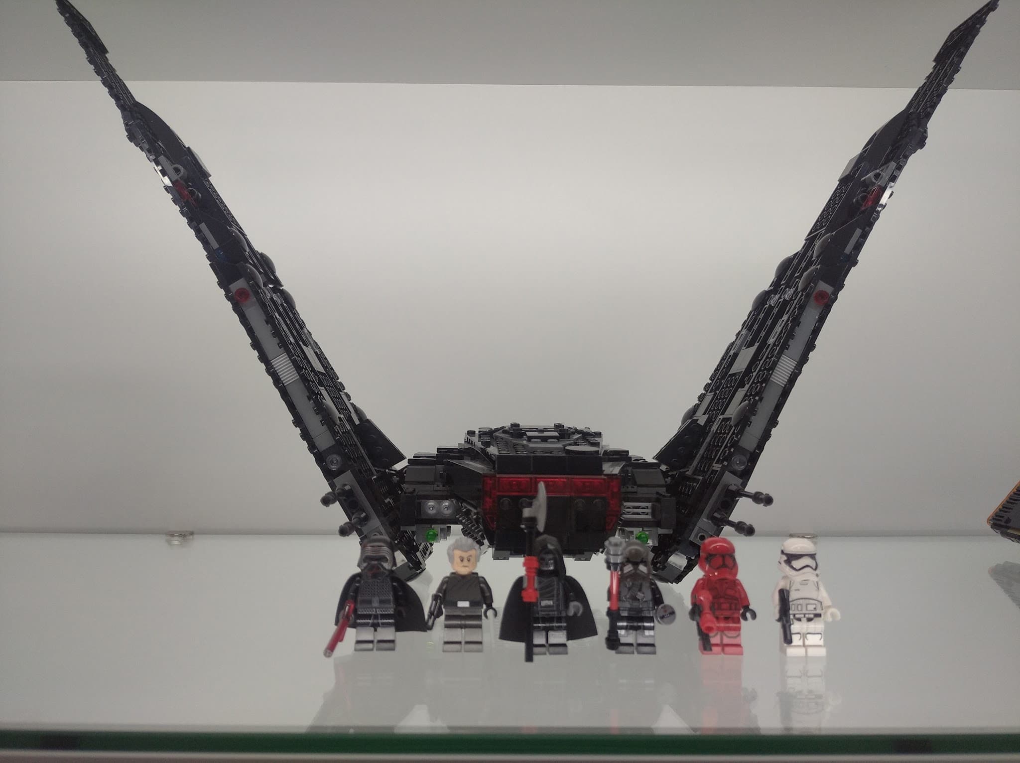 LEGO 75256 Kylo Ren's Shuttle