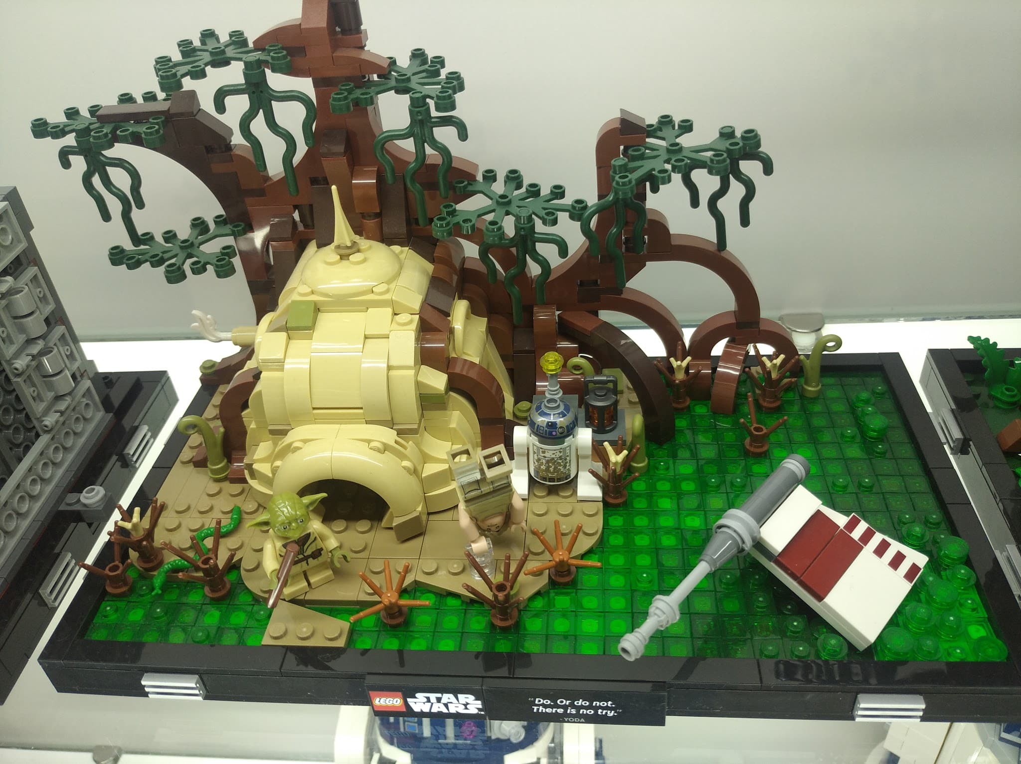 LEGO 75330 Dagobah Jedi Training Diorama