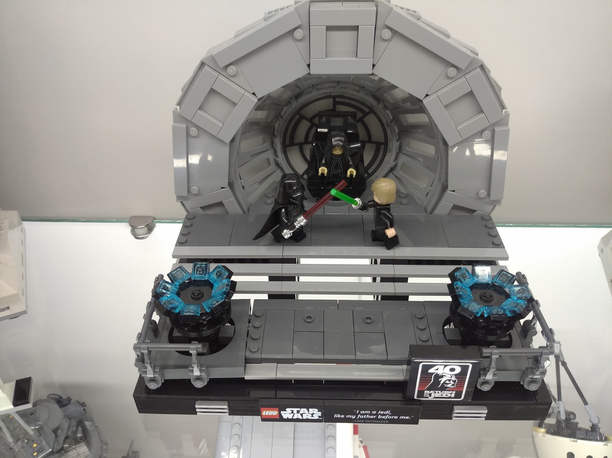 LEGO 75352 Emperor's Throne Room Diorama