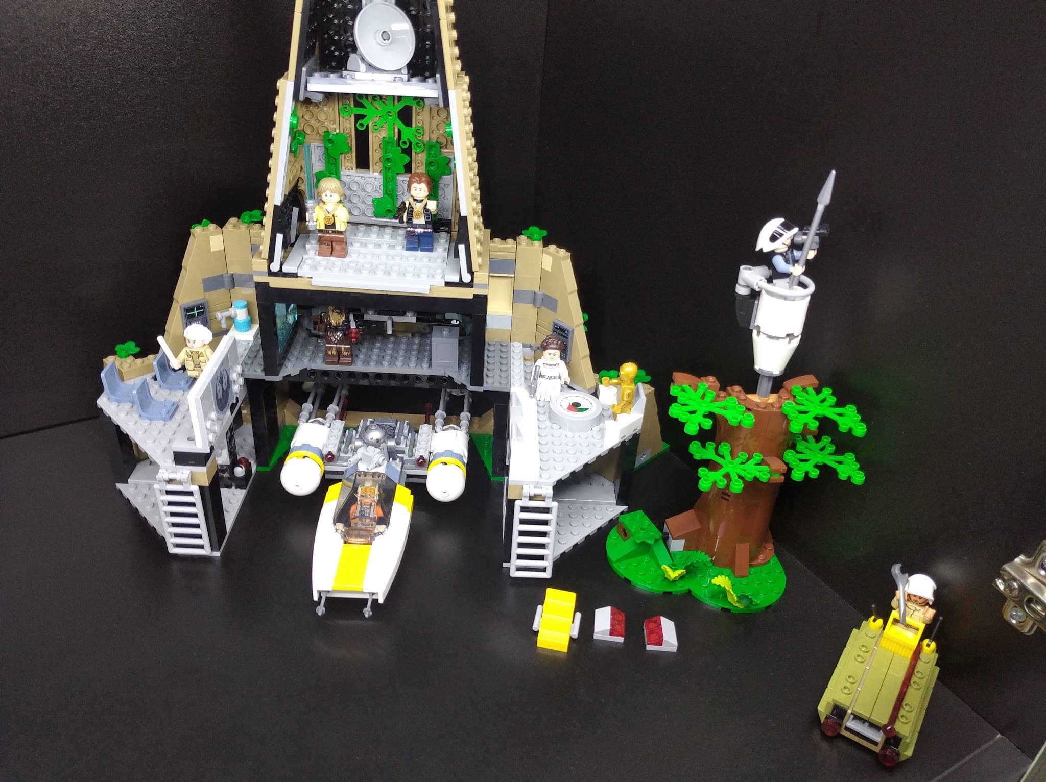 LEGO 75365 Yavin 4 Rebel Base