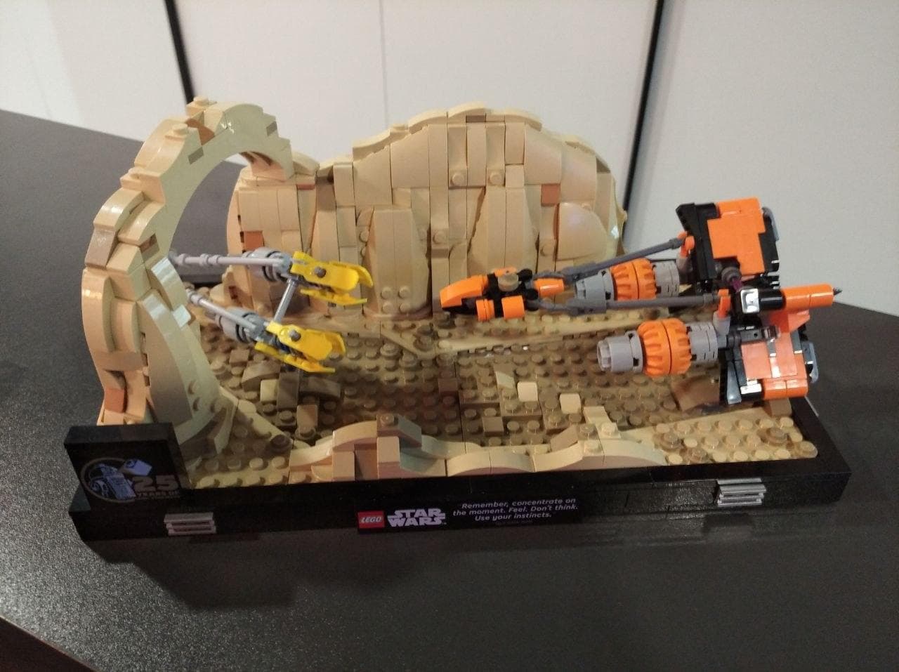 LEGO 75380 Mos Espa Podrace Diorama