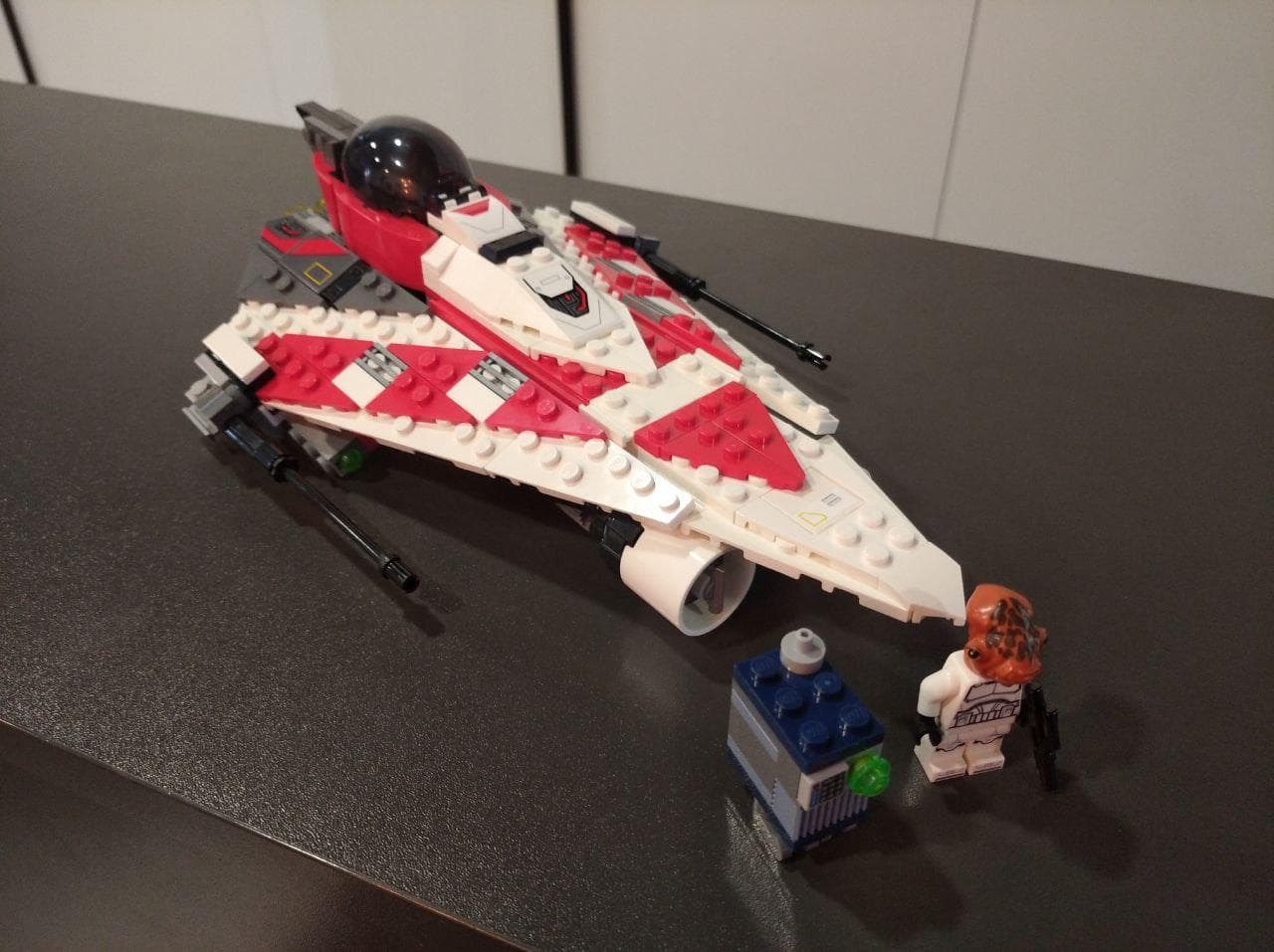 LEGO 75388 Jedi Bob's Starfighter