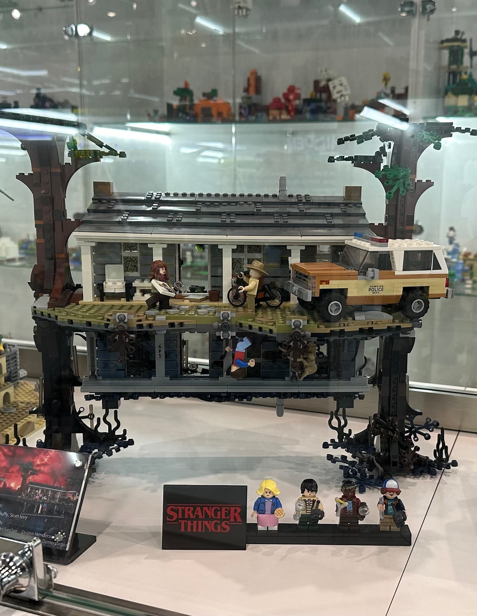 LEGO 75810 The Upside Down