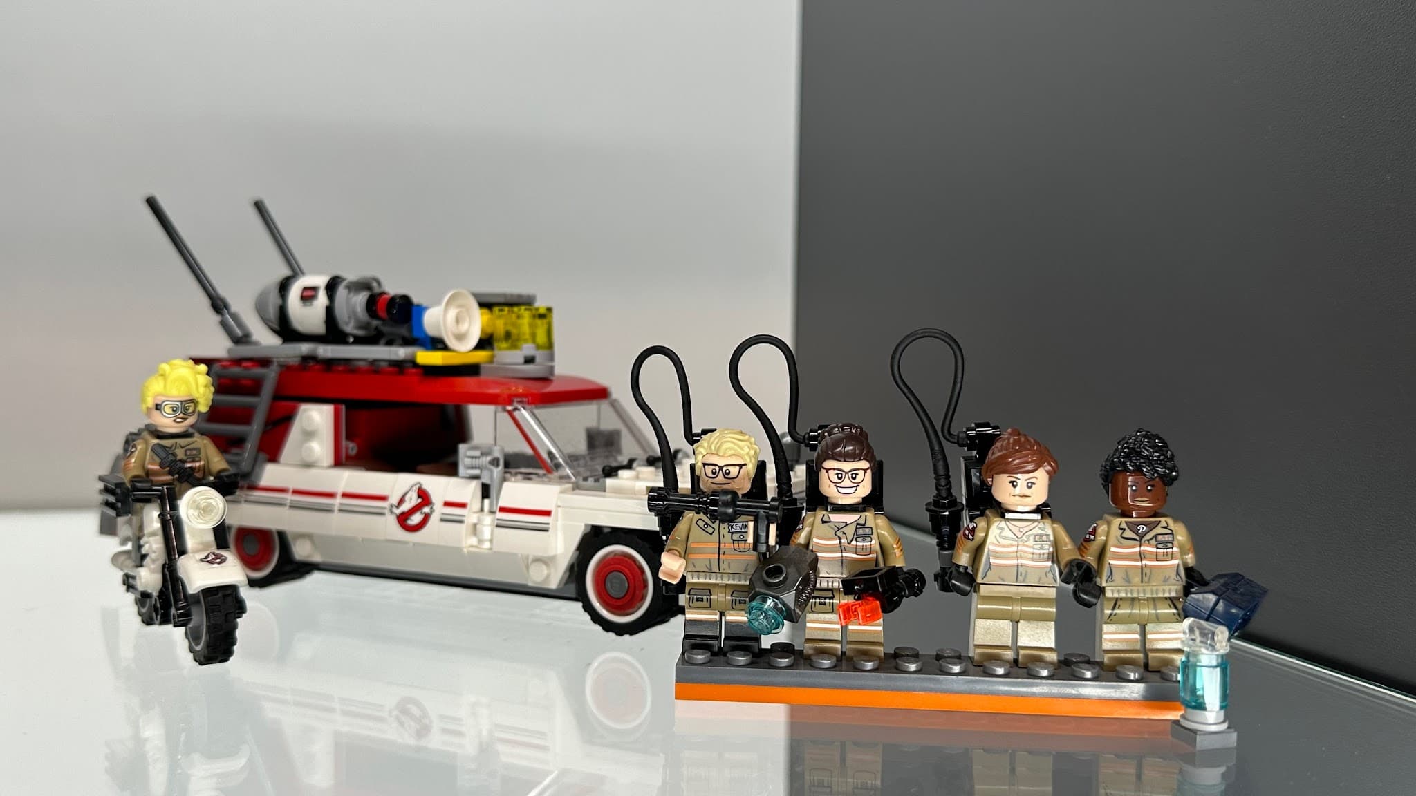 LEGO 75828 Ecto-1 & 2