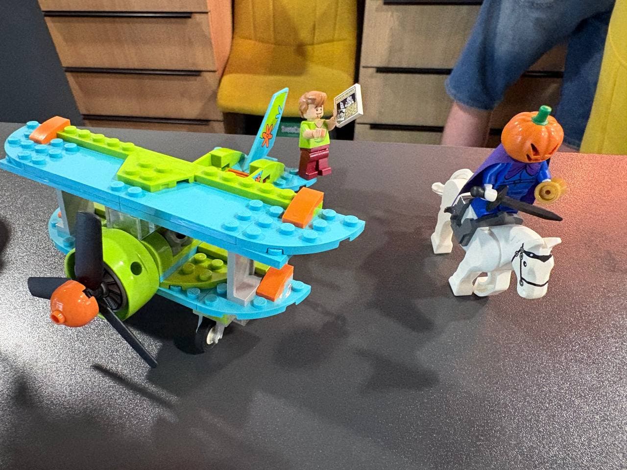 LEGO 75901 Mystery Plane Adventures