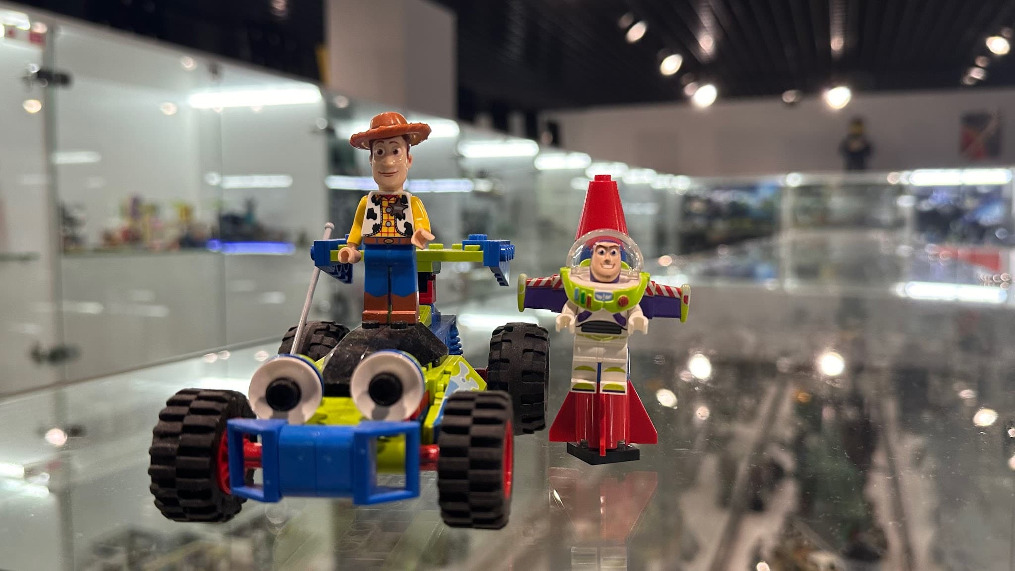LEGO 7590 Woody and Buzz to the Rescue