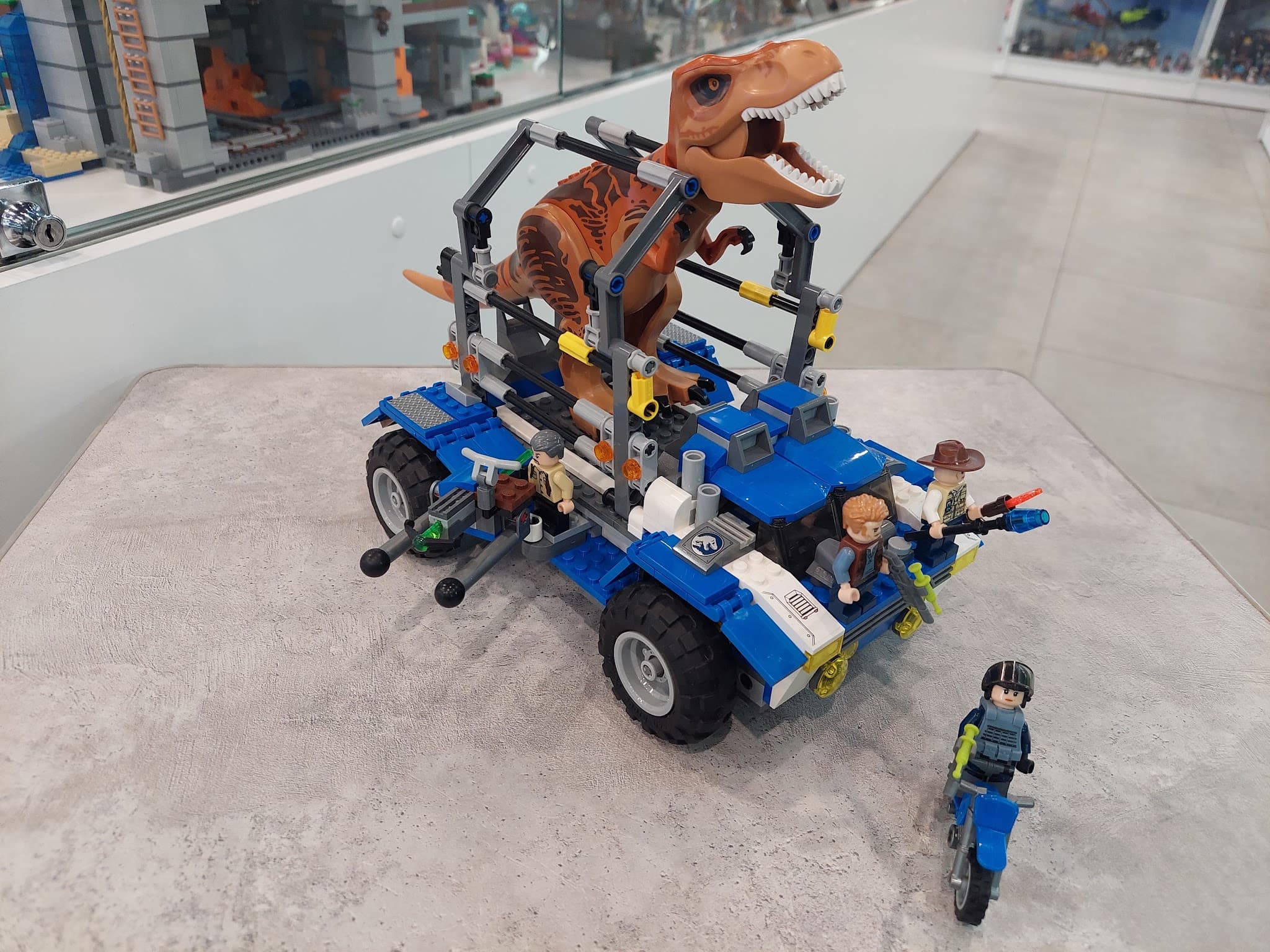 LEGO 75918 T. rex Tracker