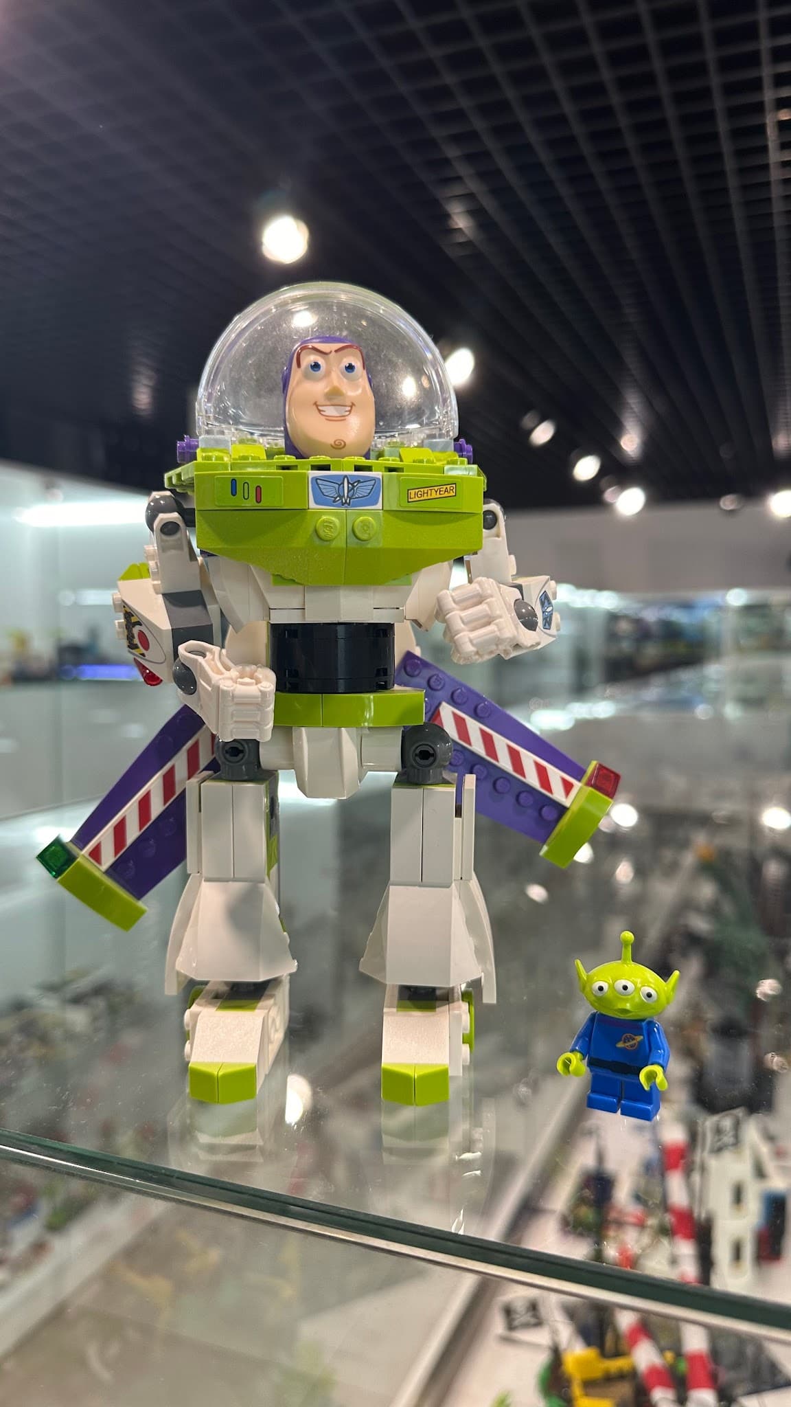 LEGO 7592 Construct-a-Buzz
