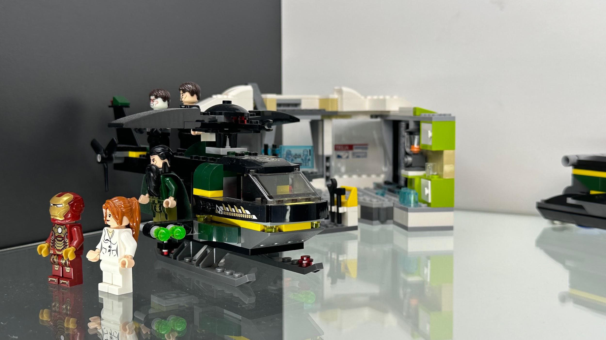 LEGO 76007 Iron Man: Malibu Mansion Attack