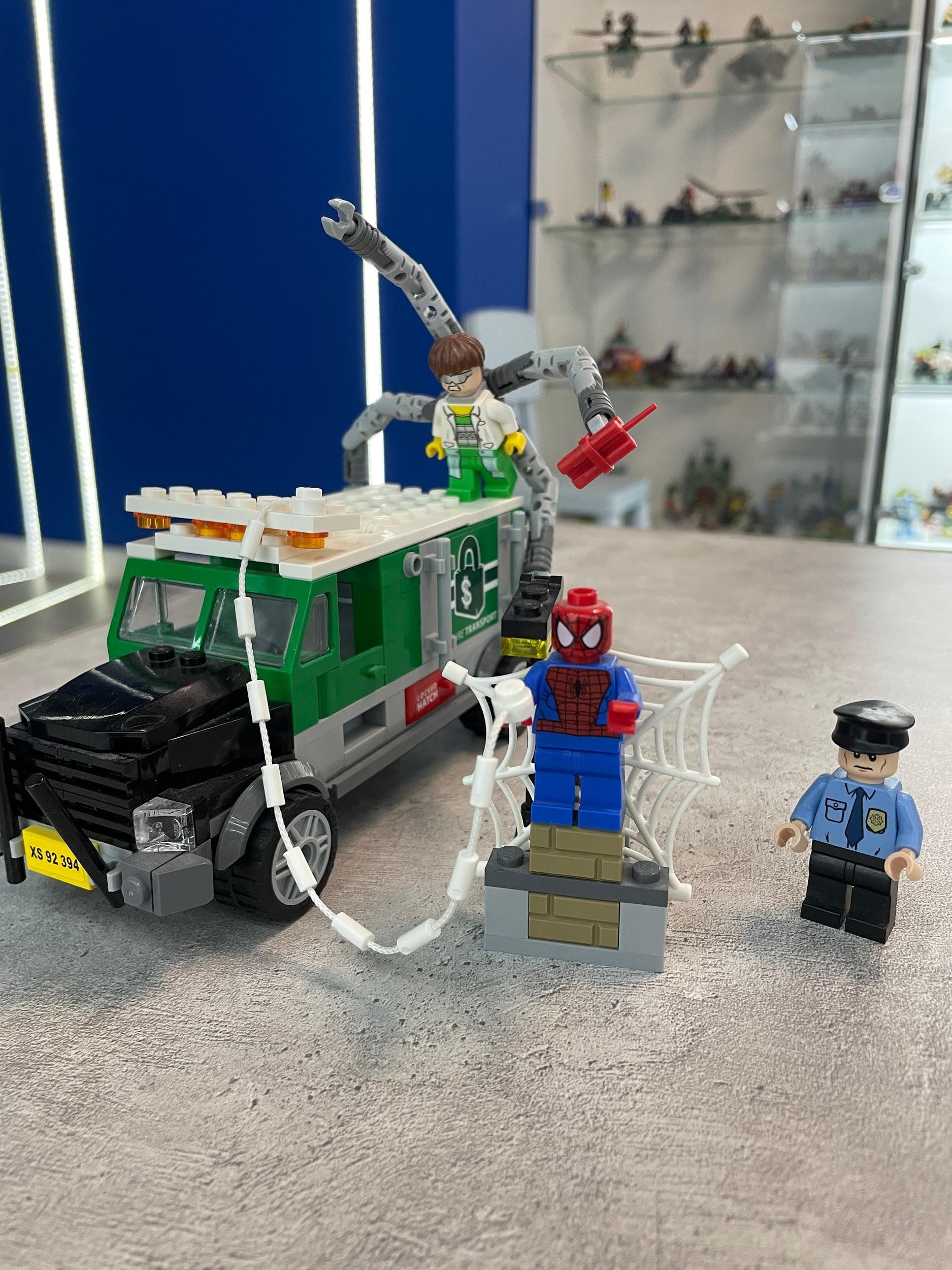 LEGO 76015 Doc Ock Truck Heist