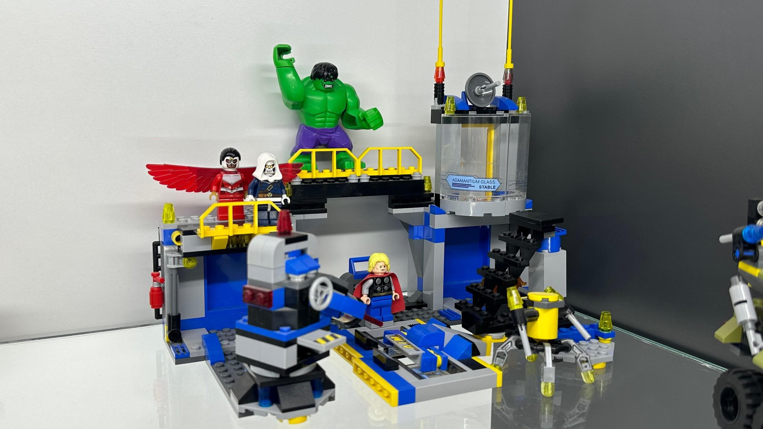 LEGO 76018 Avengers: Hulk Lab Smash