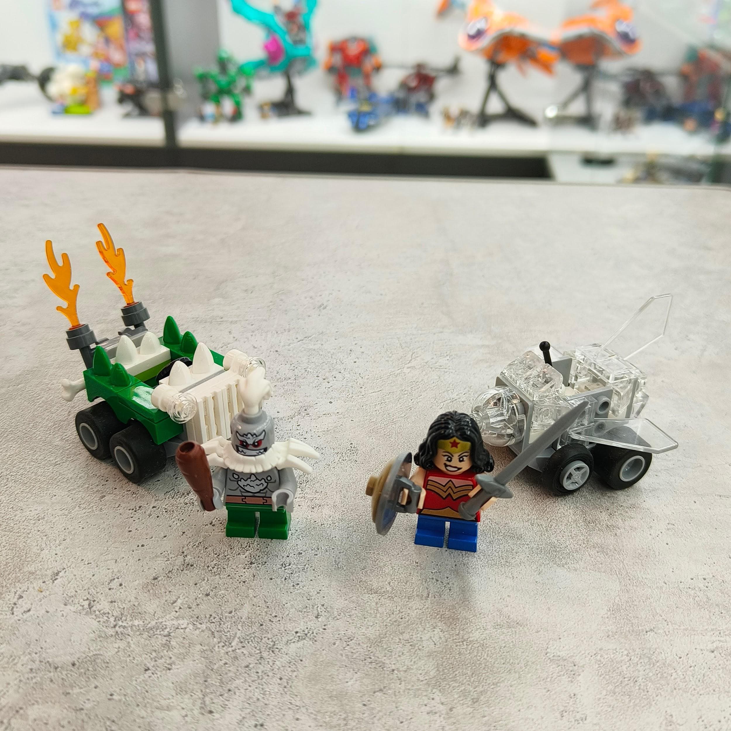 LEGO 76070 Mighty Micros: Wonder Woman vs. Doomsday