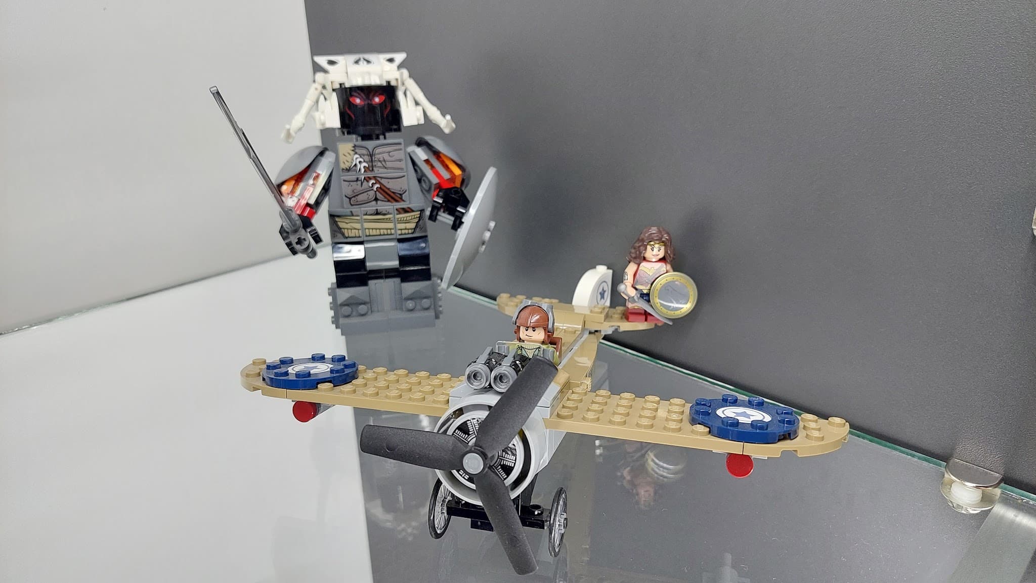 LEGO 76075 Wonder Woman Warrior Battle