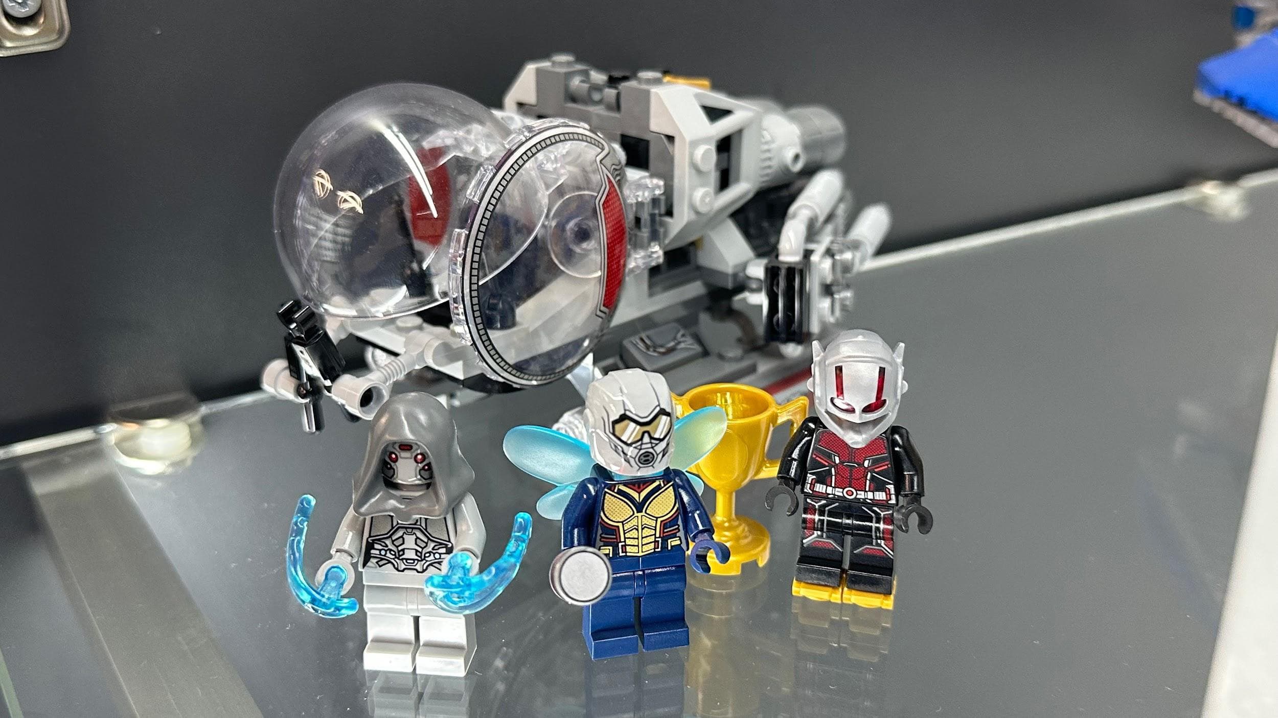 LEGO 76109 Quantum Realm Explorers