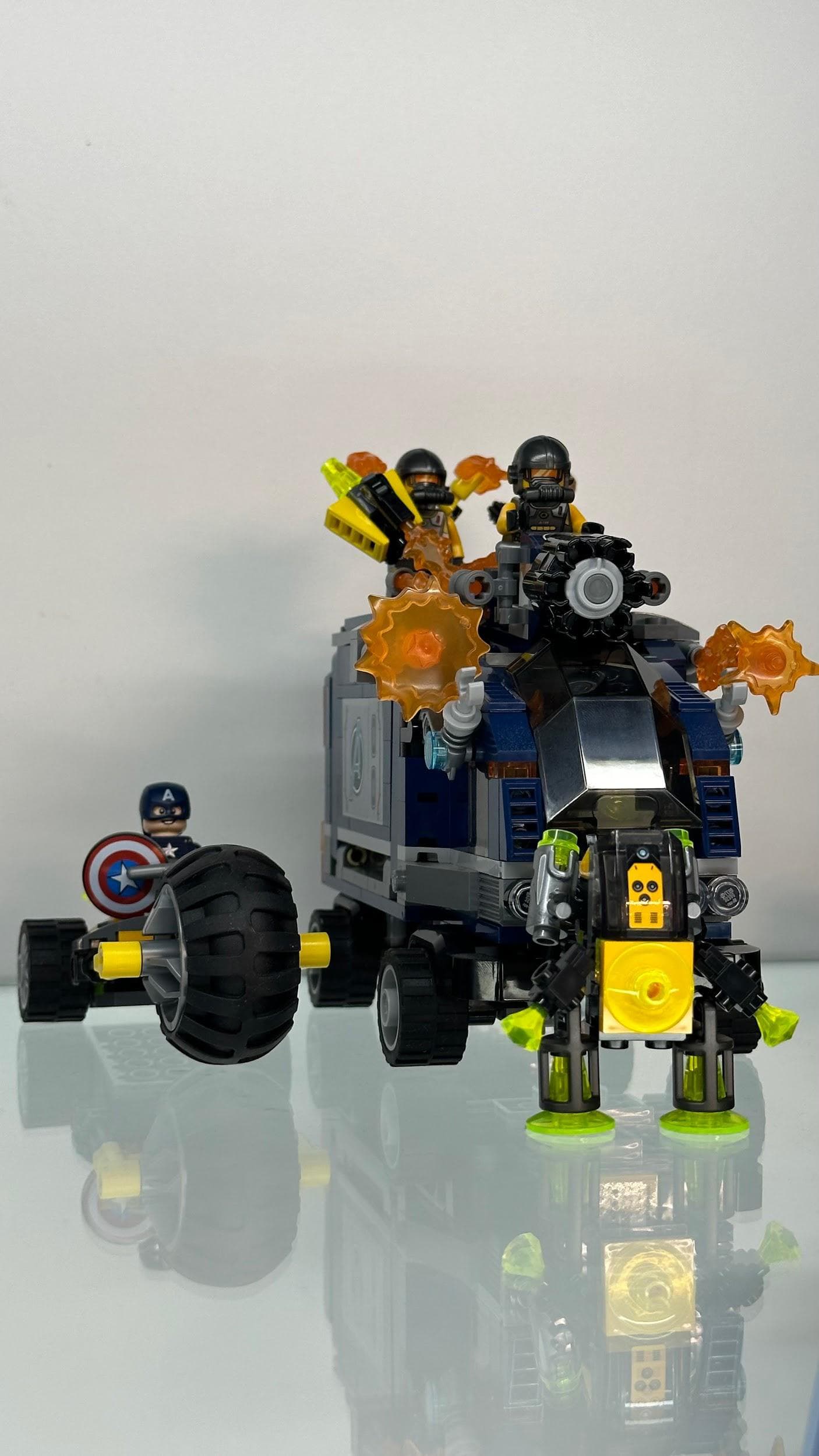 LEGO 76143 Avengers Truck Take-down