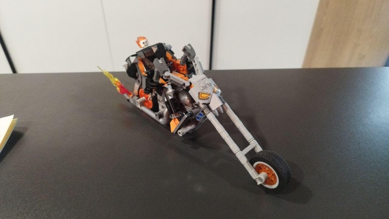 LEGO 76245 Ghost Rider Mech & Bike
