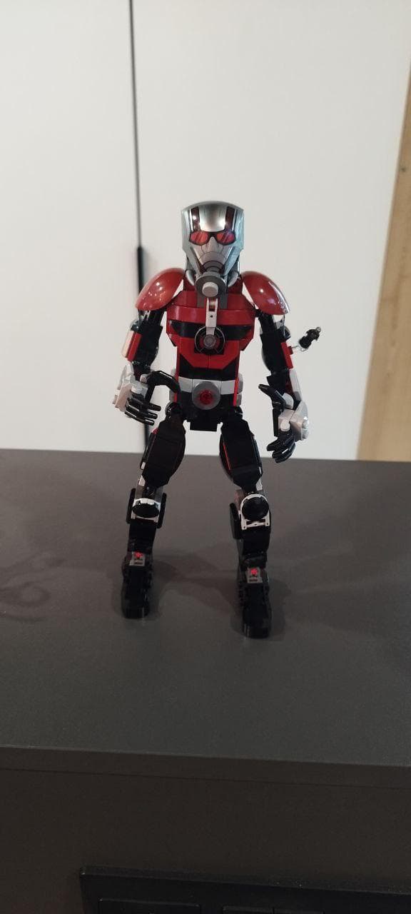 LEGO 76256 Ant-Man Construction Figure