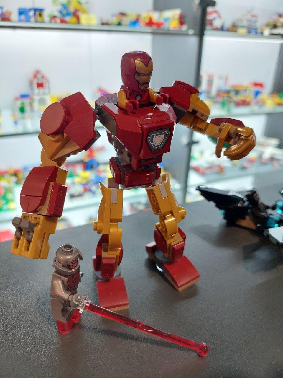 LEGO 76307 Iron Man Mech vs. Ultron