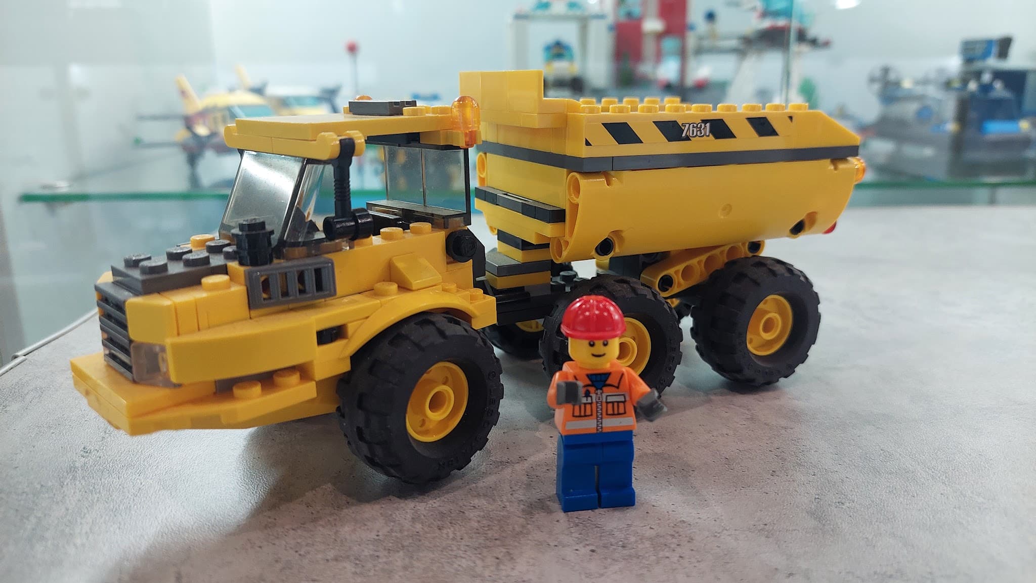 LEGO 7631 Dump Truck