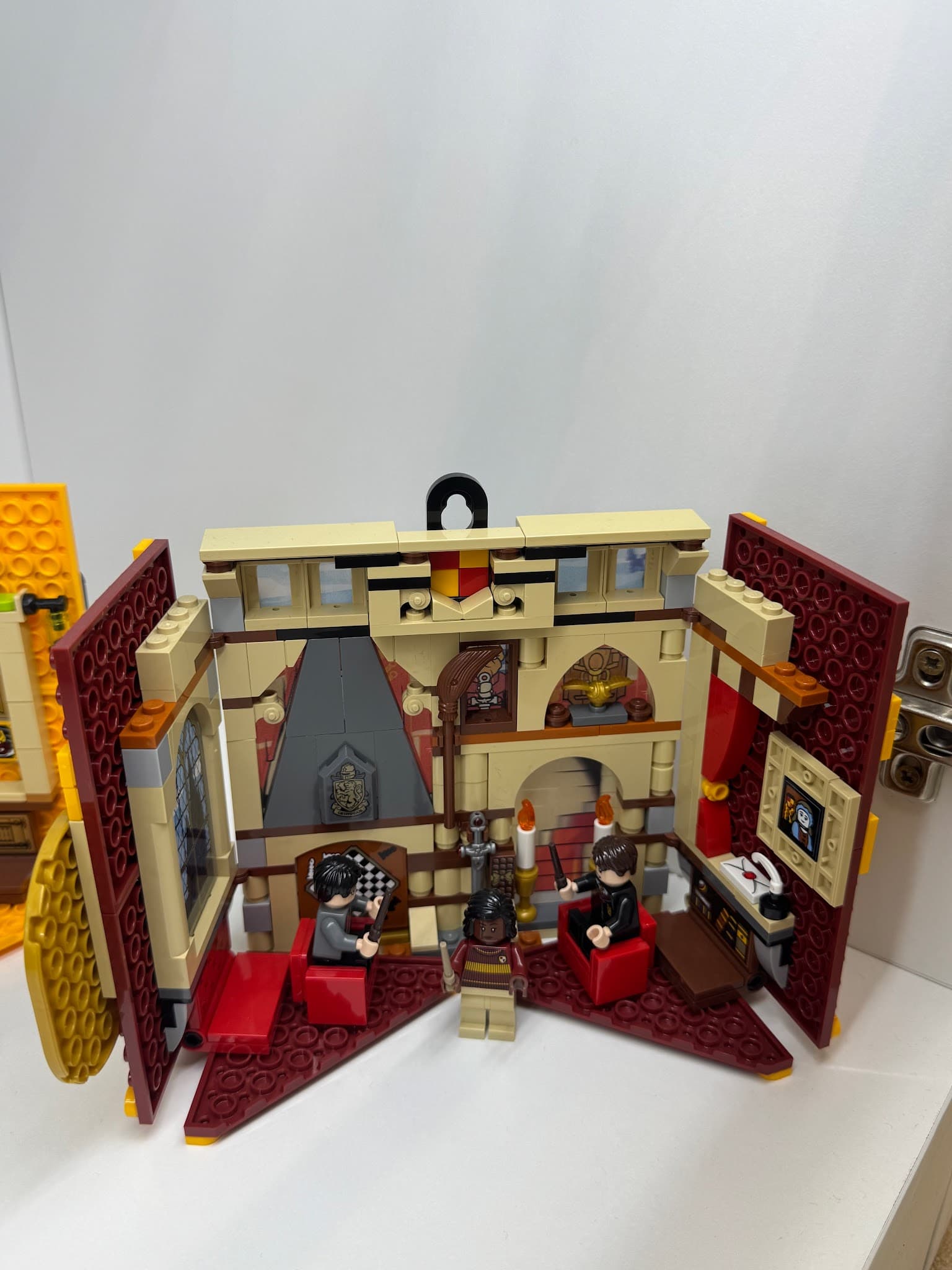 LEGO 76409 Gryffindor House Banner