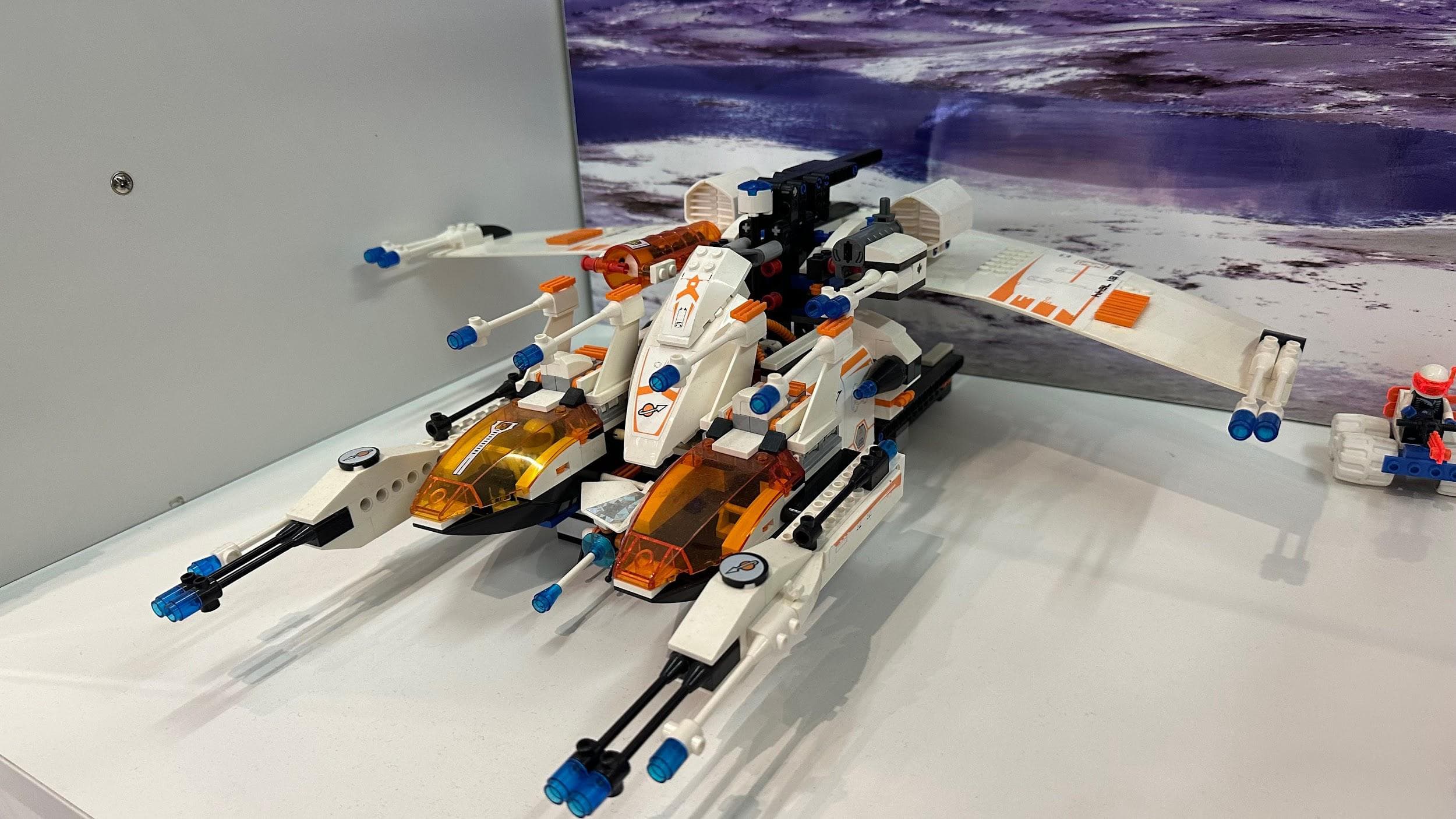 LEGO 7644 MX-81 Hypersonic Operations Aircraft
