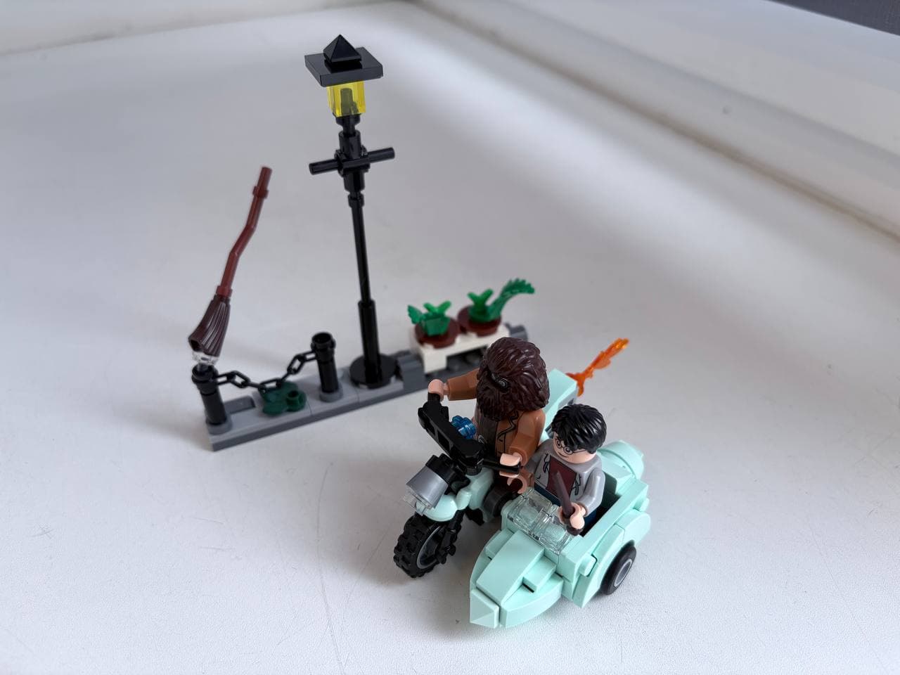 LEGO 76459 Hagrid & Harry's Privet Drive Escape