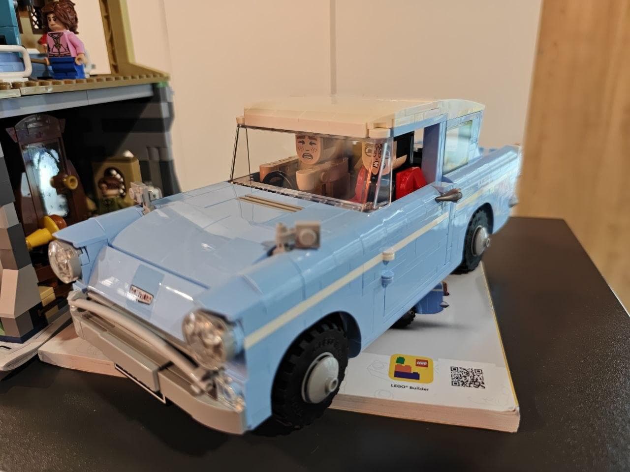 LEGO 76470 Enchanted Flying Ford Anglia