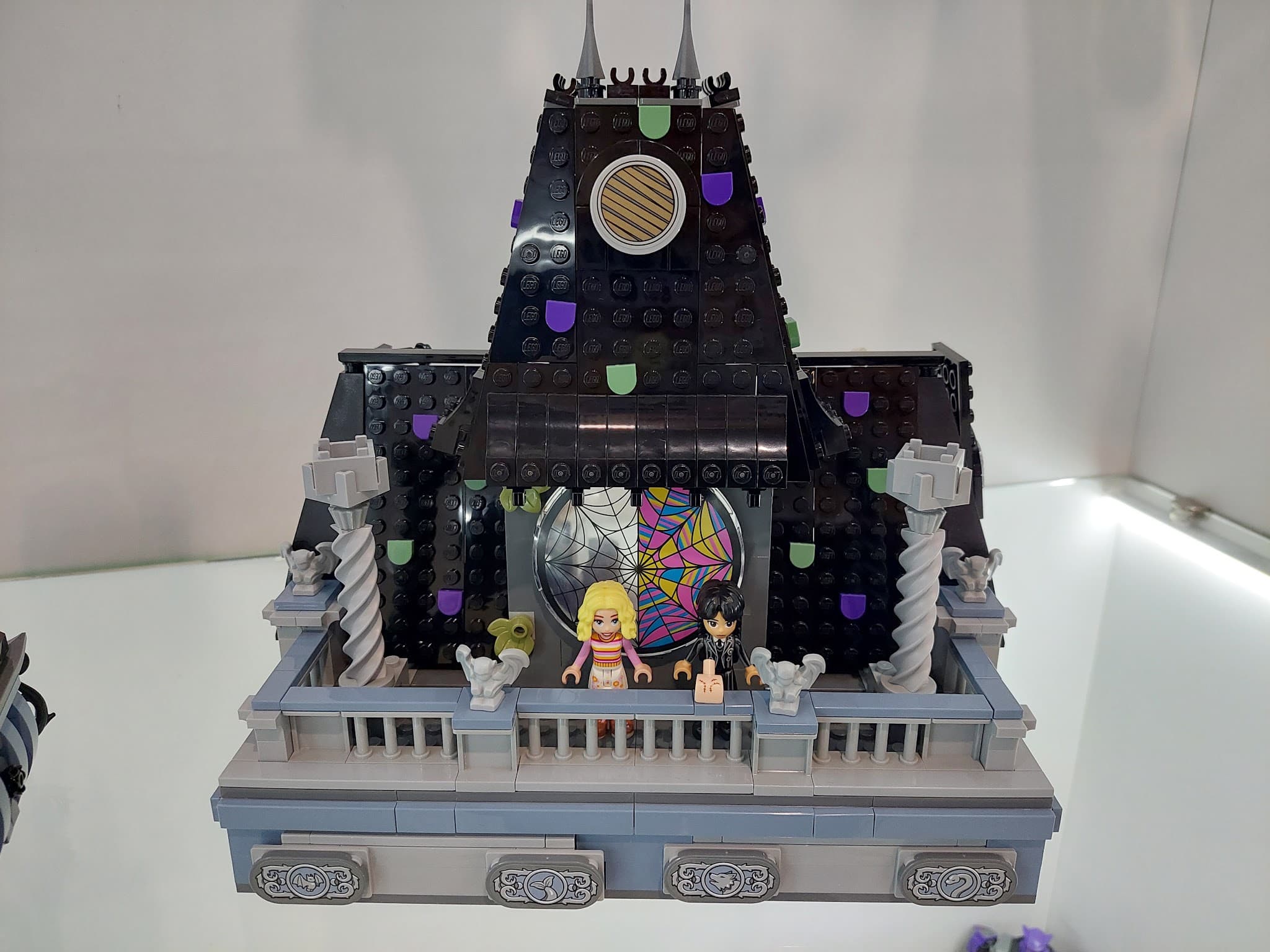 LEGO 76781 Wednesday & Enid's Dorm Room
