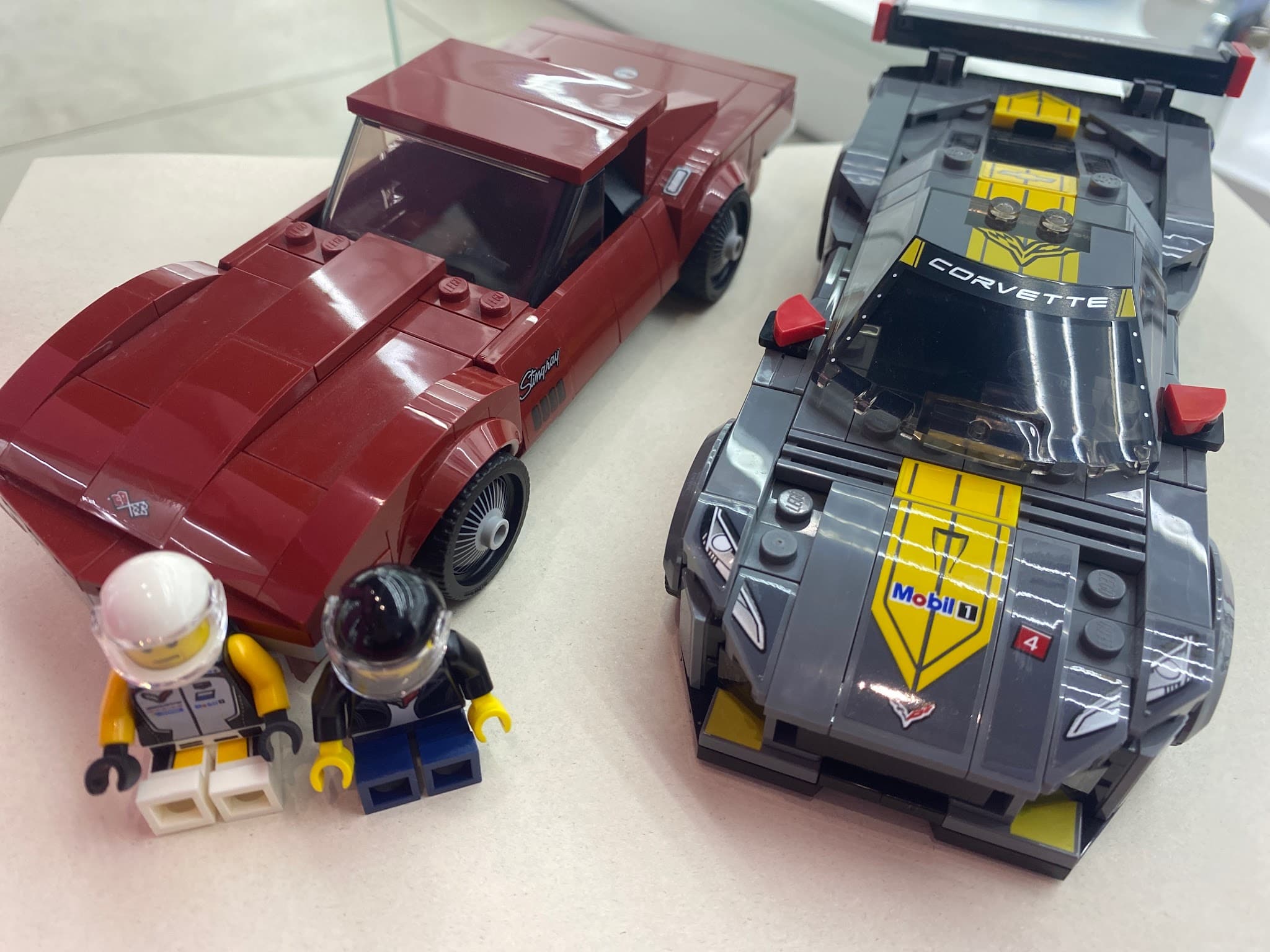 LEGO 76903 Chevrolet Corvette C8.R Race Car and 1968 Chevrolet Corvette