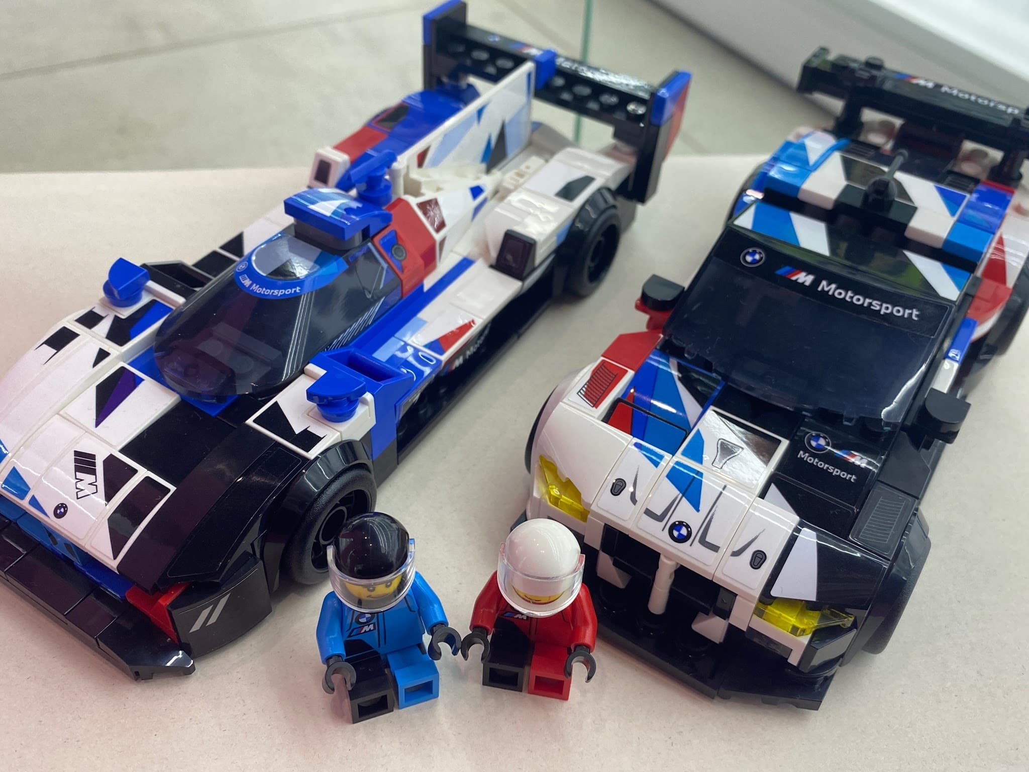 LEGO 76922 BMW M4 GT3 & BMW M Hybrid V8