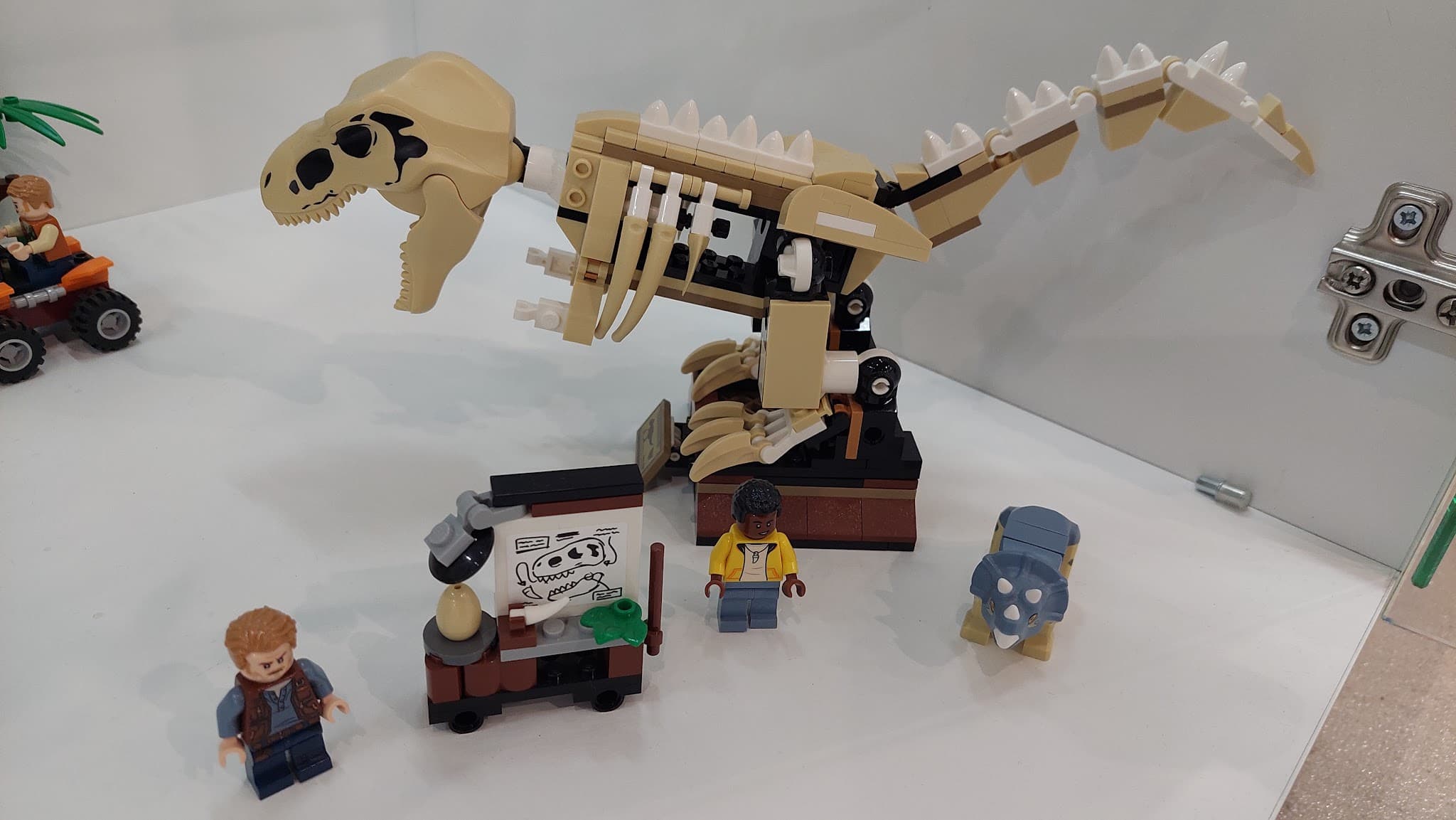 LEGO 76940 T. rex Dinosaur Fossil Exhibition