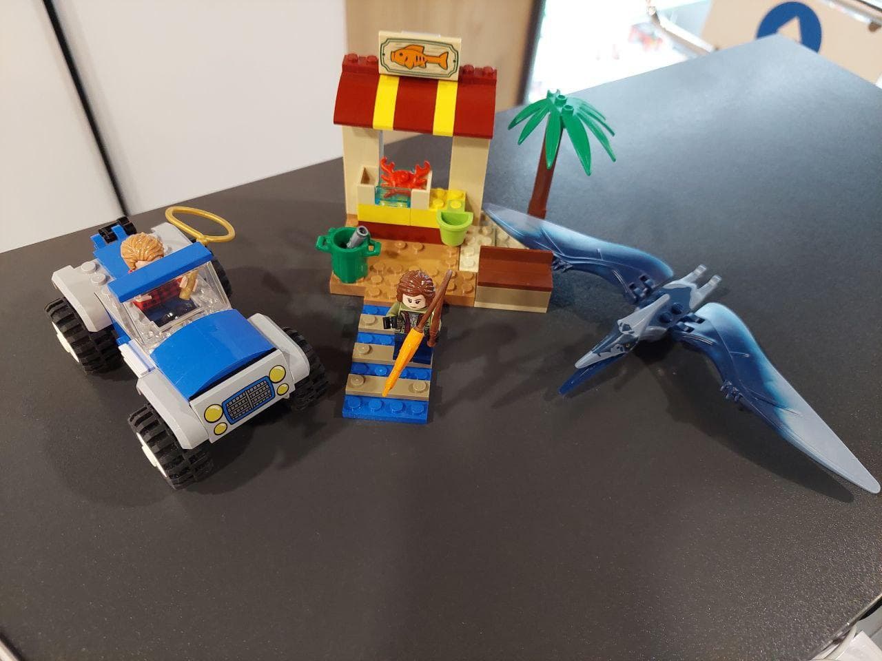 LEGO 76943 Pteranodon Chase