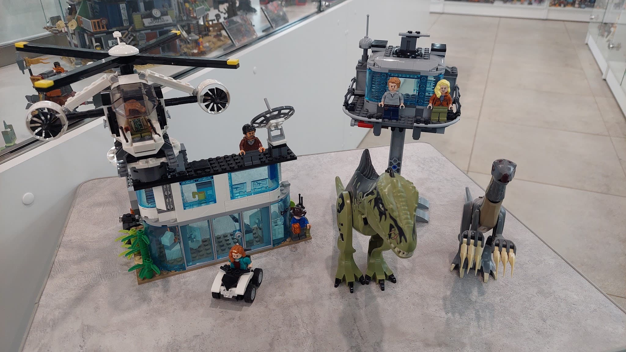 LEGO 76949 Giganotosaurus & Therizinosaurus Attack