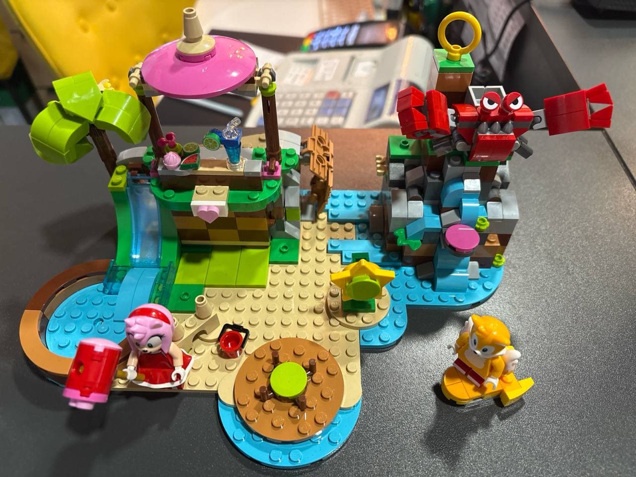 LEGO 76992 Amy's Animal Rescue Island
