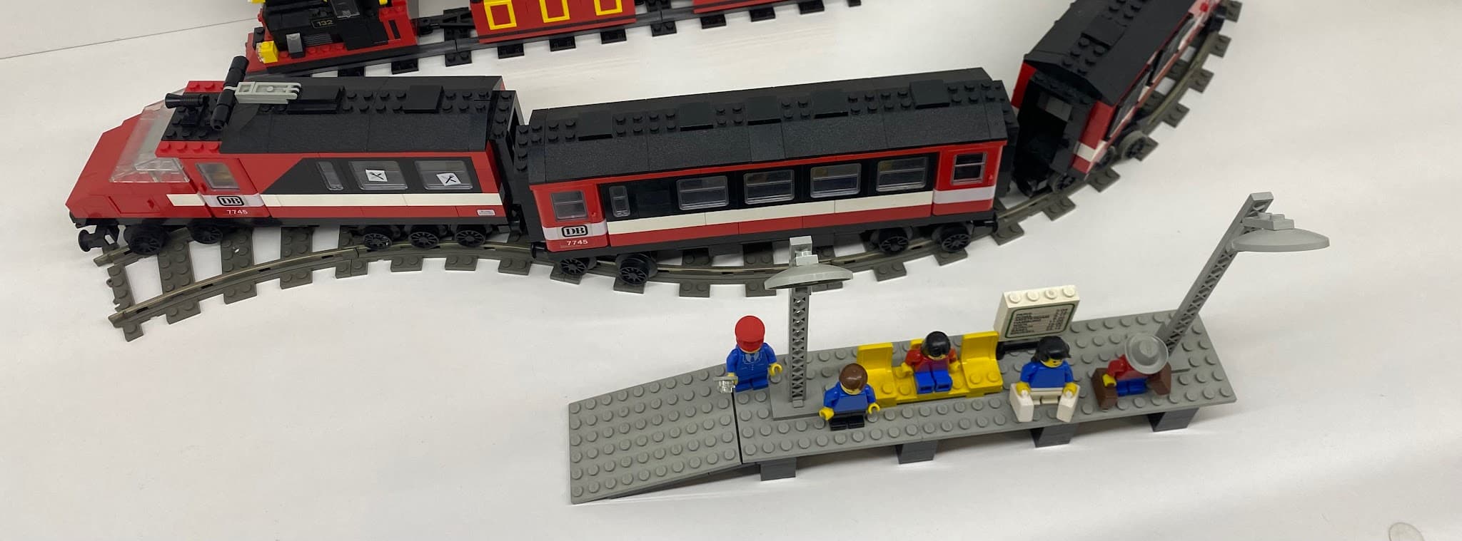 LEGO 7745 High-Speed City Express Passenger Train Set