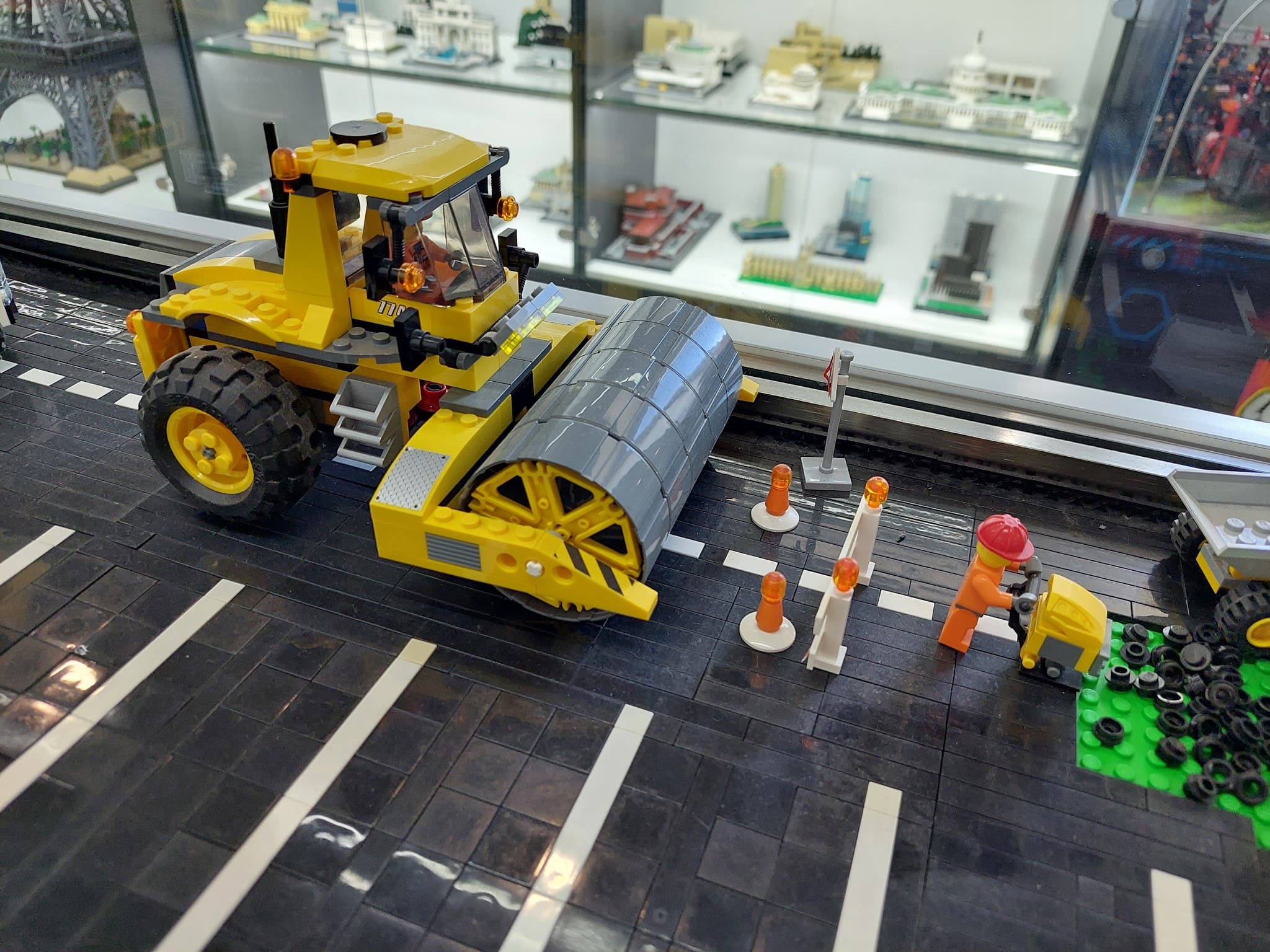 LEGO 7746 Single-Drum Roller