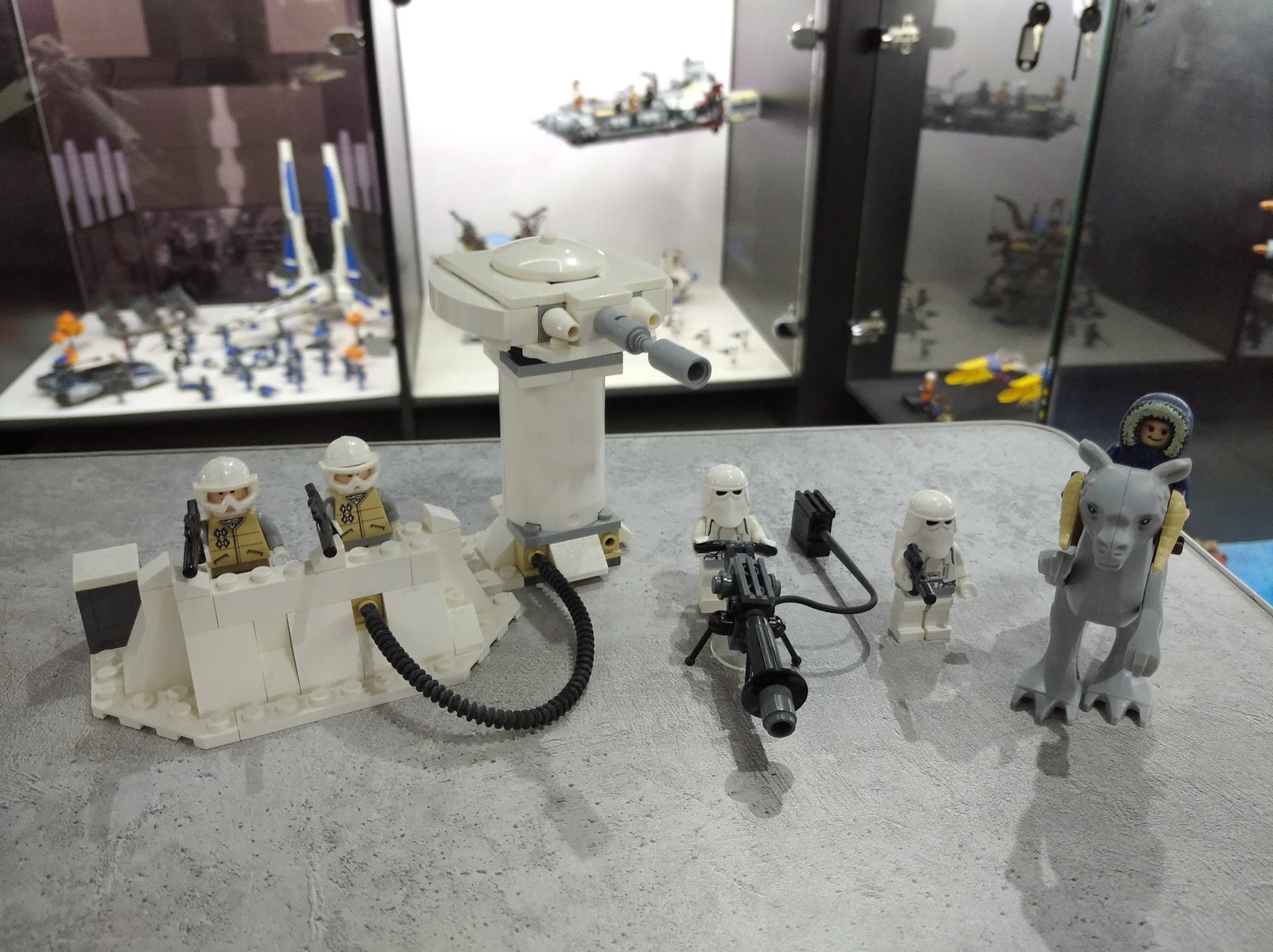 LEGO 7749 Echo Base