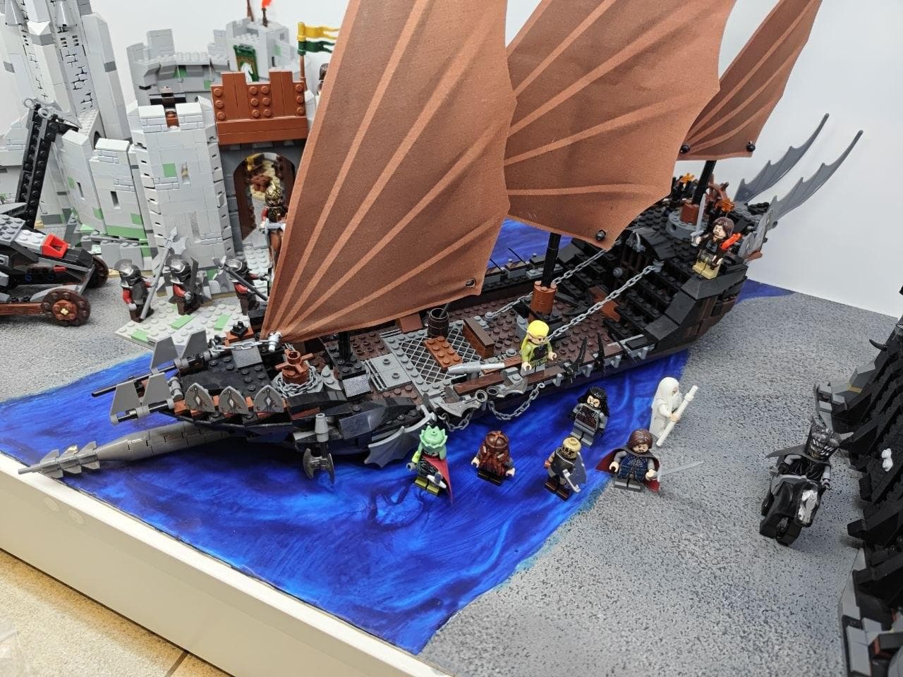 LEGO 79008 Pirate Ship Ambush