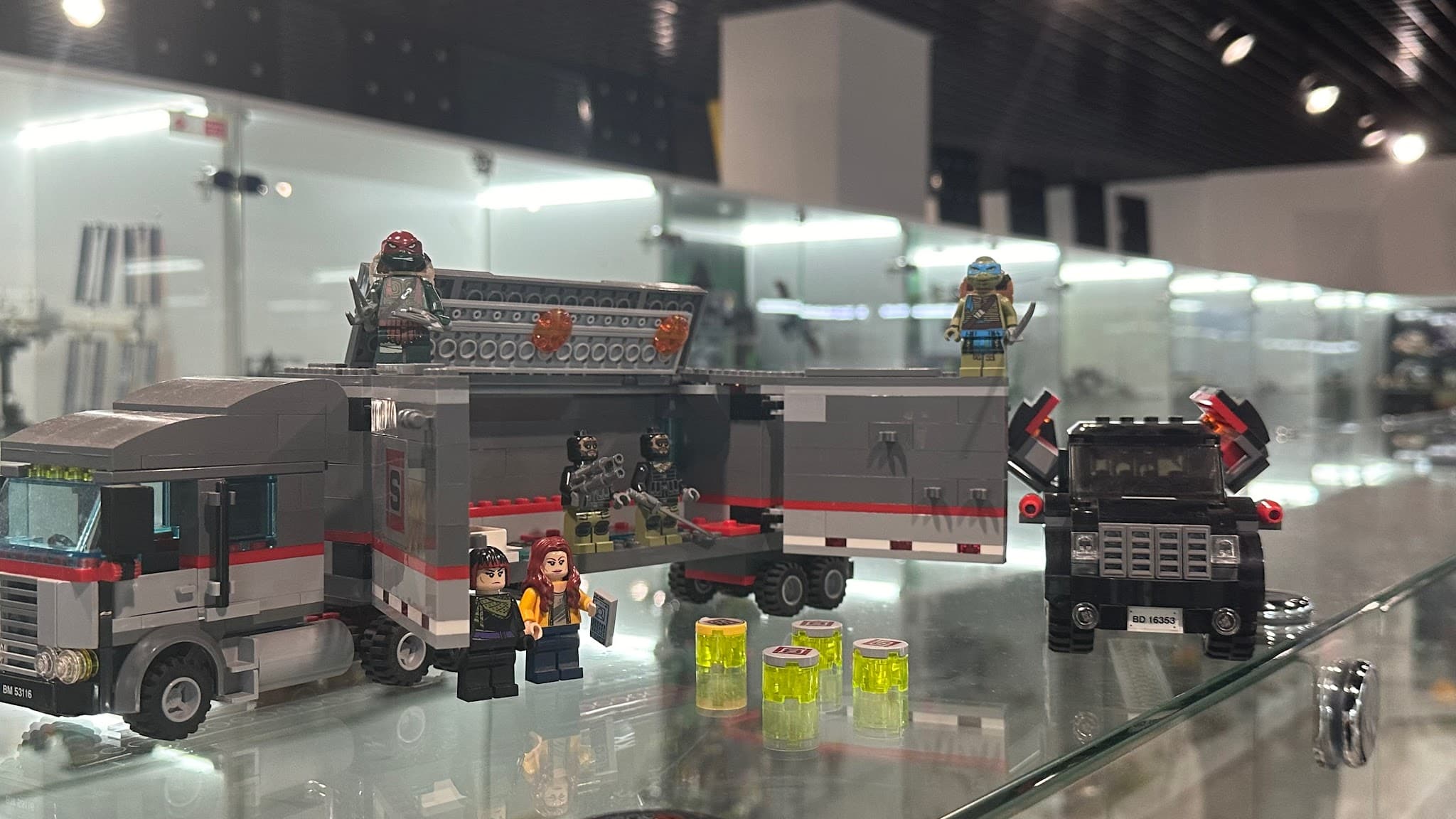 LEGO 79116 Big Rig Snow Getaway