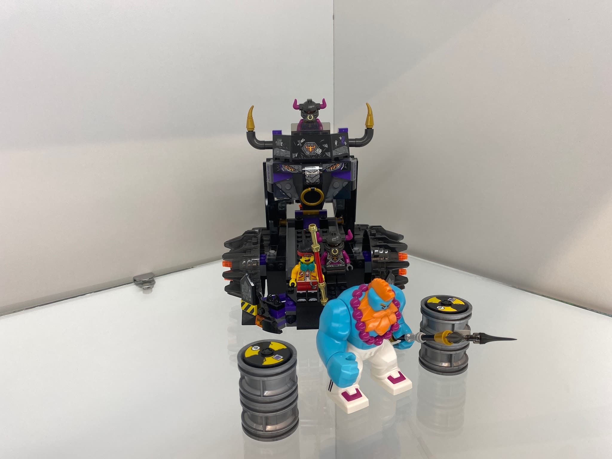 LEGO 80007 Iron Bull Tank
